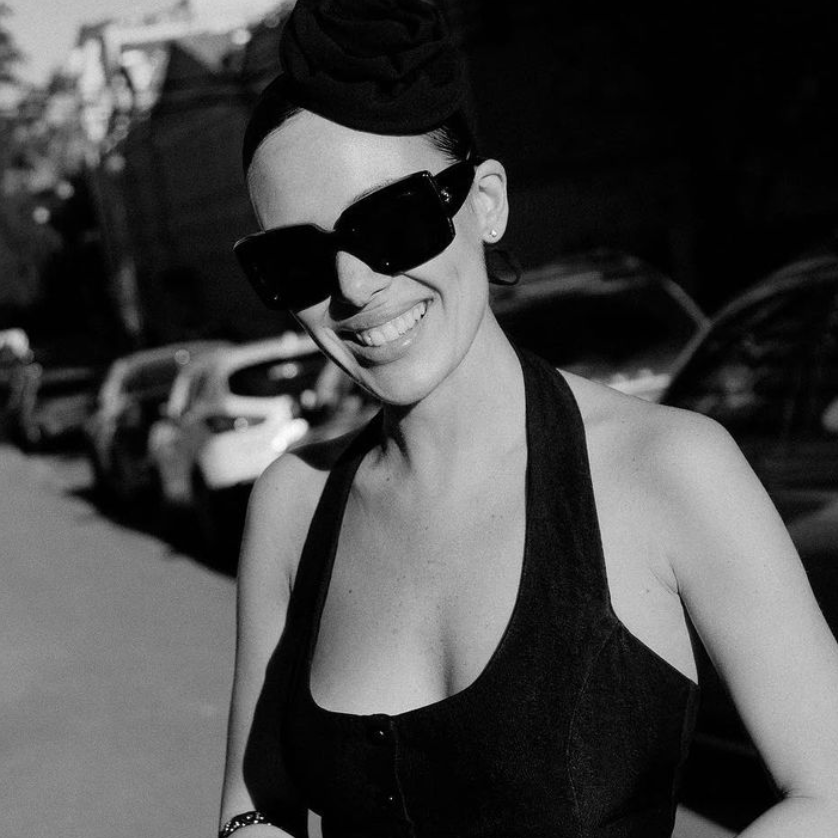 ОТЗЫВЫ. ВИДЕОГРАФ, РЕЖИССЕР — КАТЯ ГУСЕВА