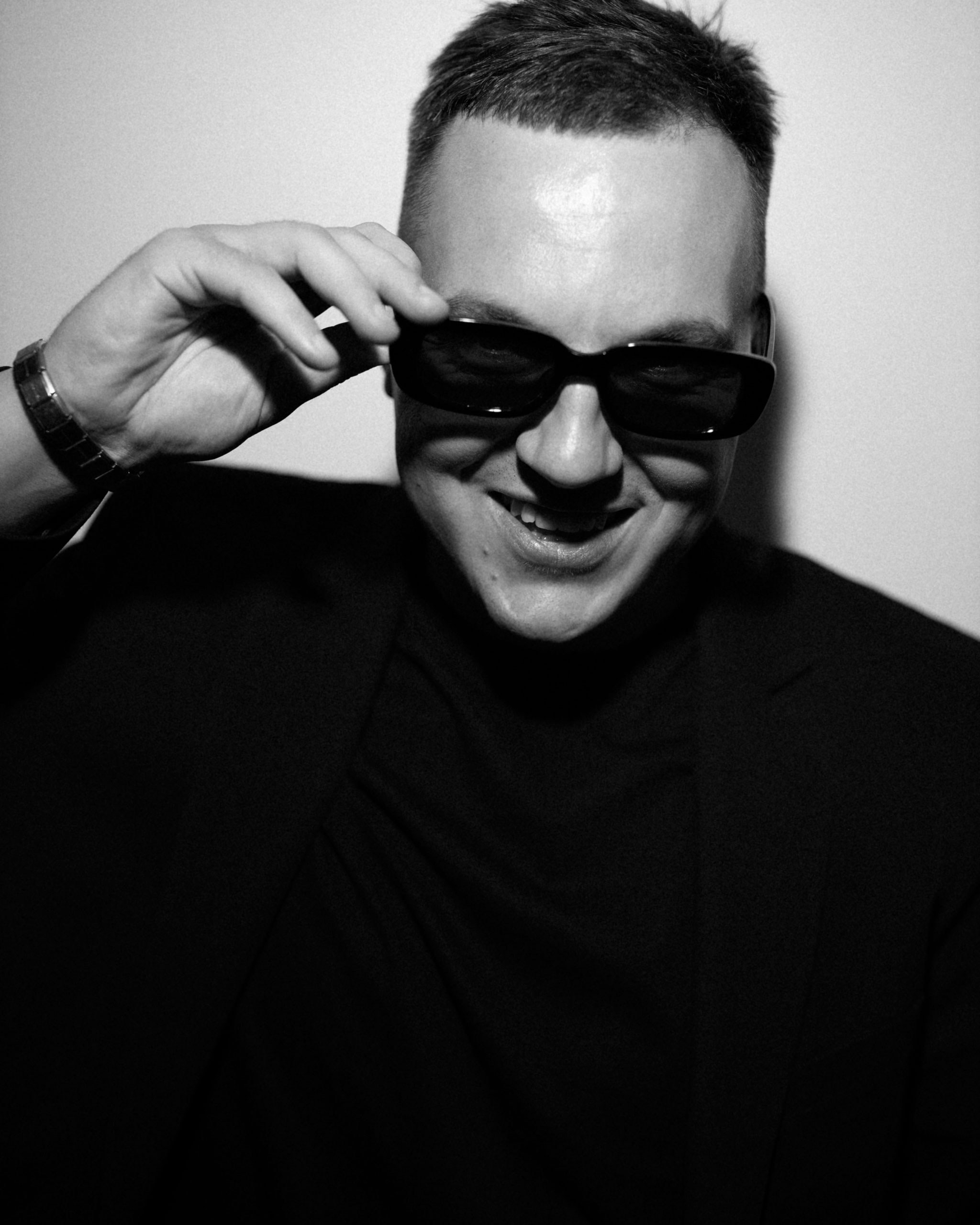 Контакты. Фотограф Валентин Бодня