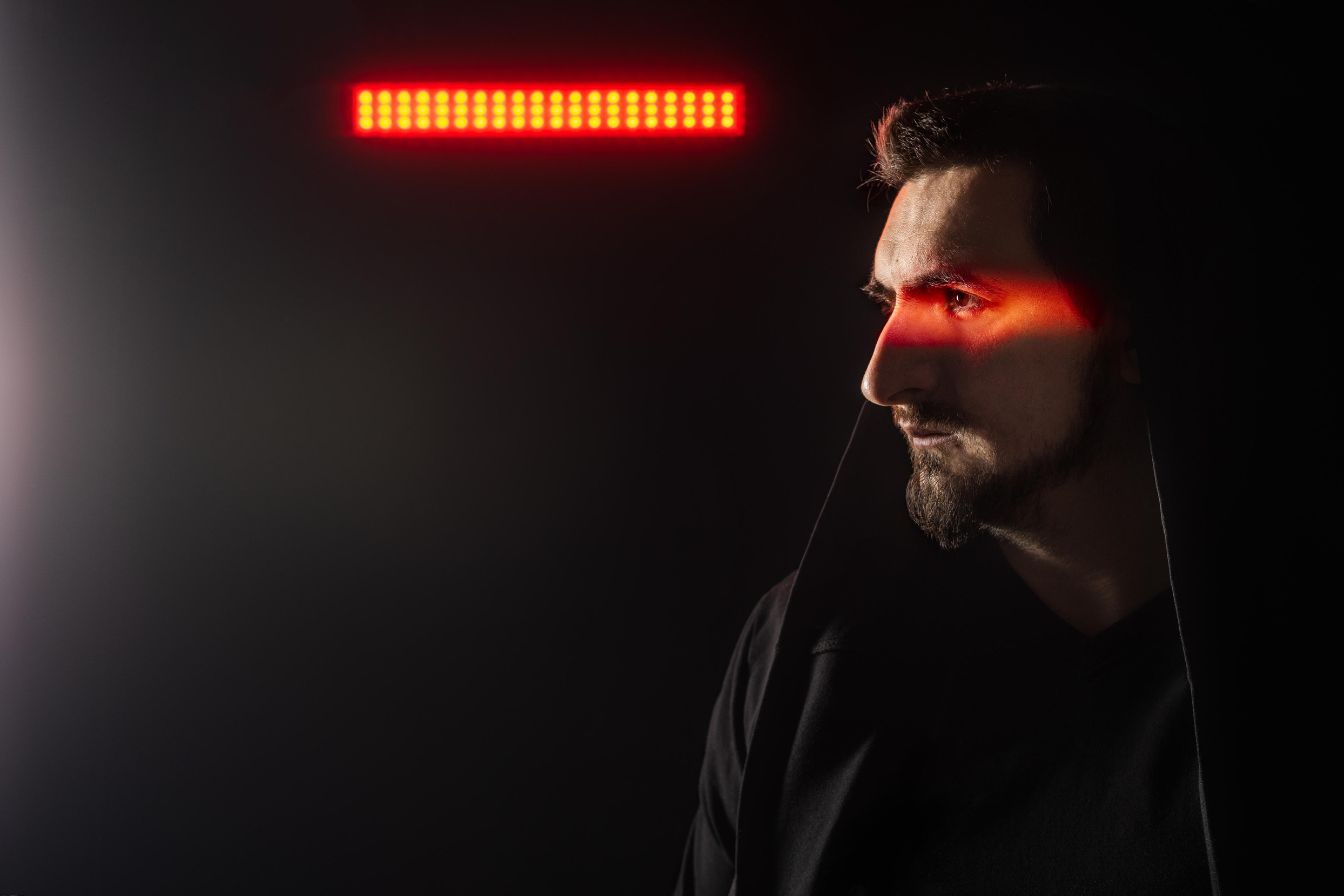 Oleg Kozachok — Photographer with Protanopia | Portraits, Texture & Light