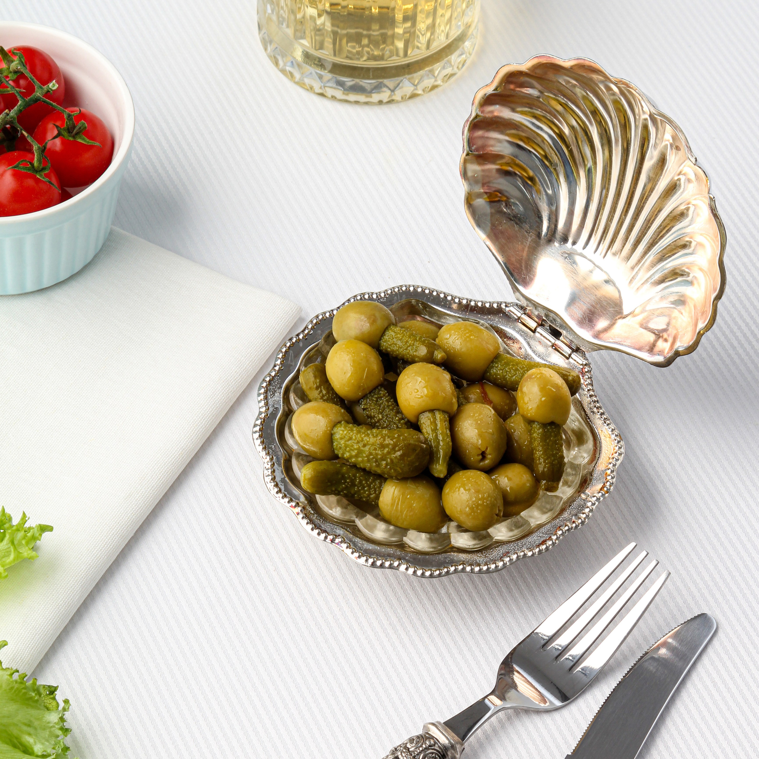 Красивая фотография с оливками и корнишонами|Фуд фото СПб |профессиональная съемка еды