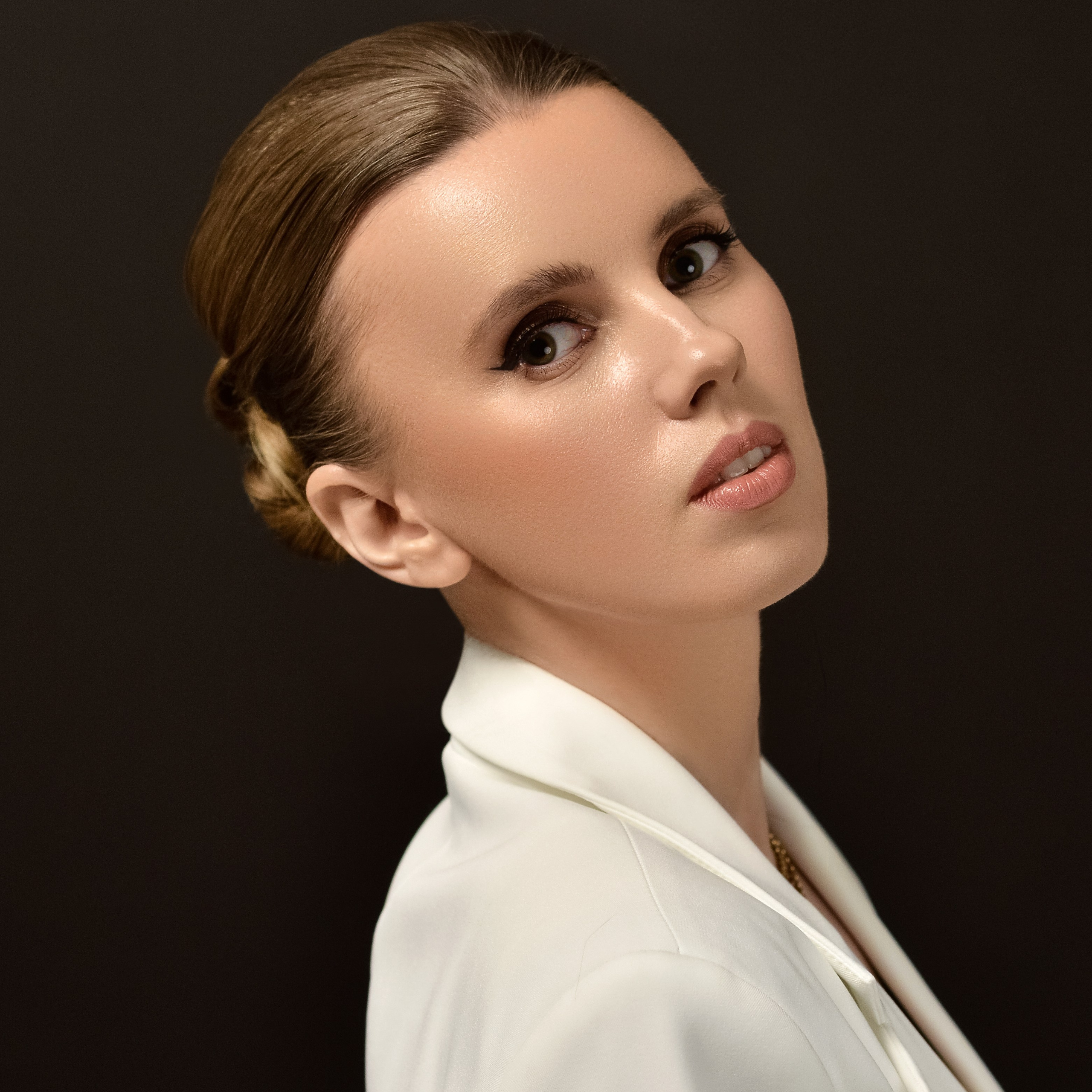 Контакты. Портретный фотограф в Москве | Юлия Житенёва