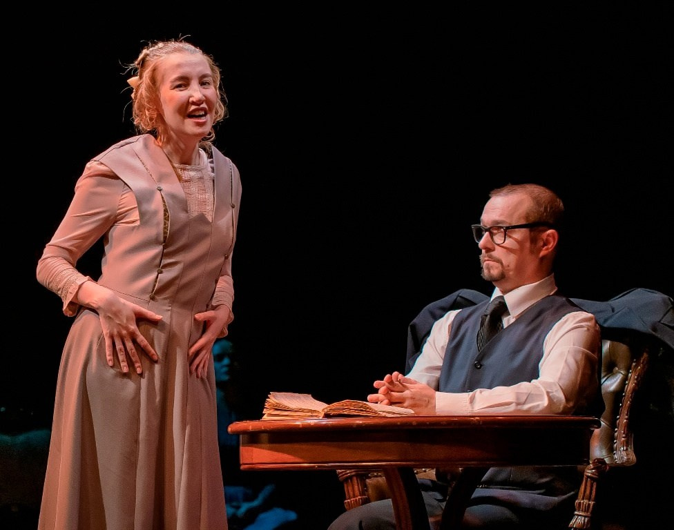 Премьера спектакля «Замок Рейвенскрофт» в пермском театре "У Моста". Журнал о самом особенном. Пермь и Пермский край