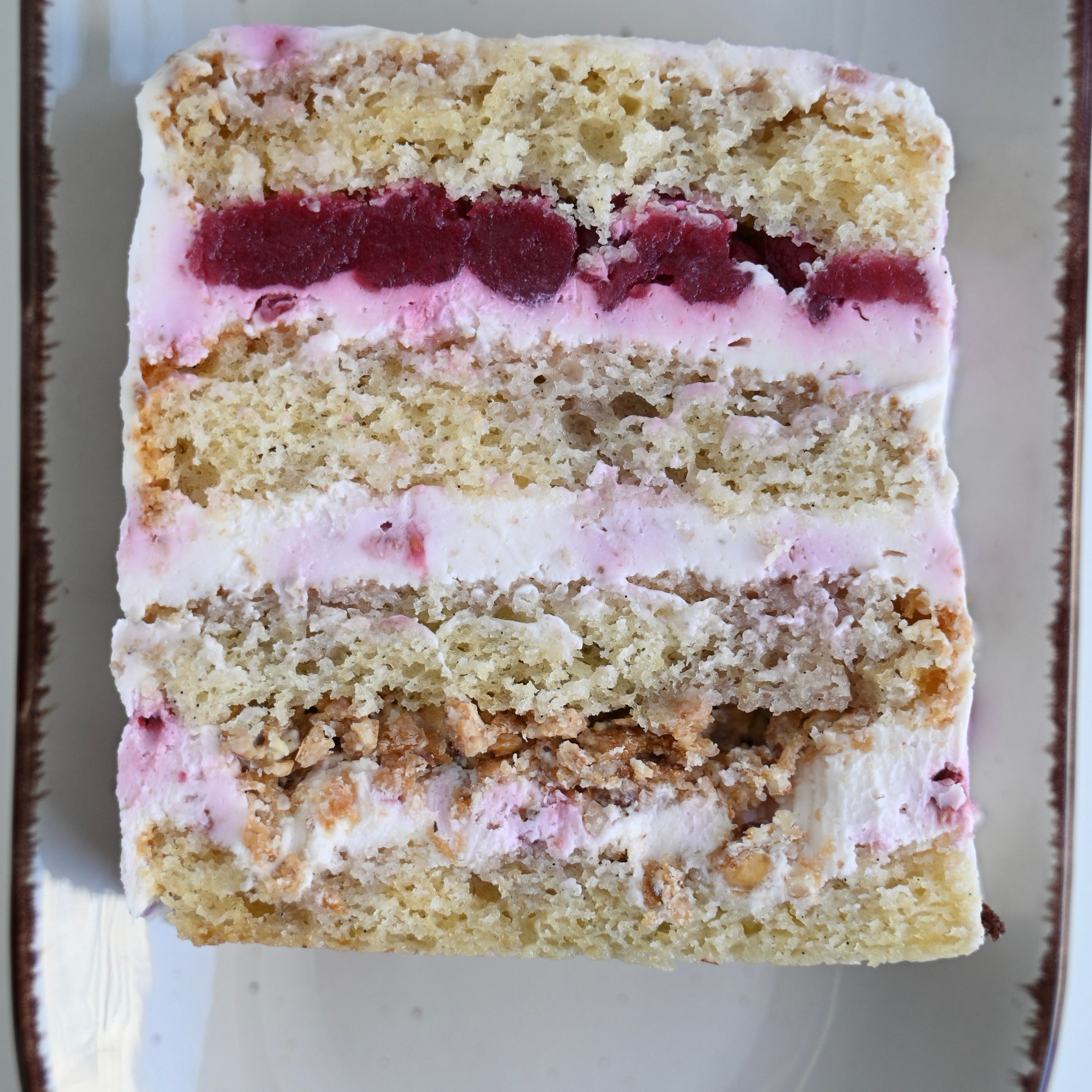 Вкусы тортов BonTort. Свадебные торты в Ростове-на-Дону