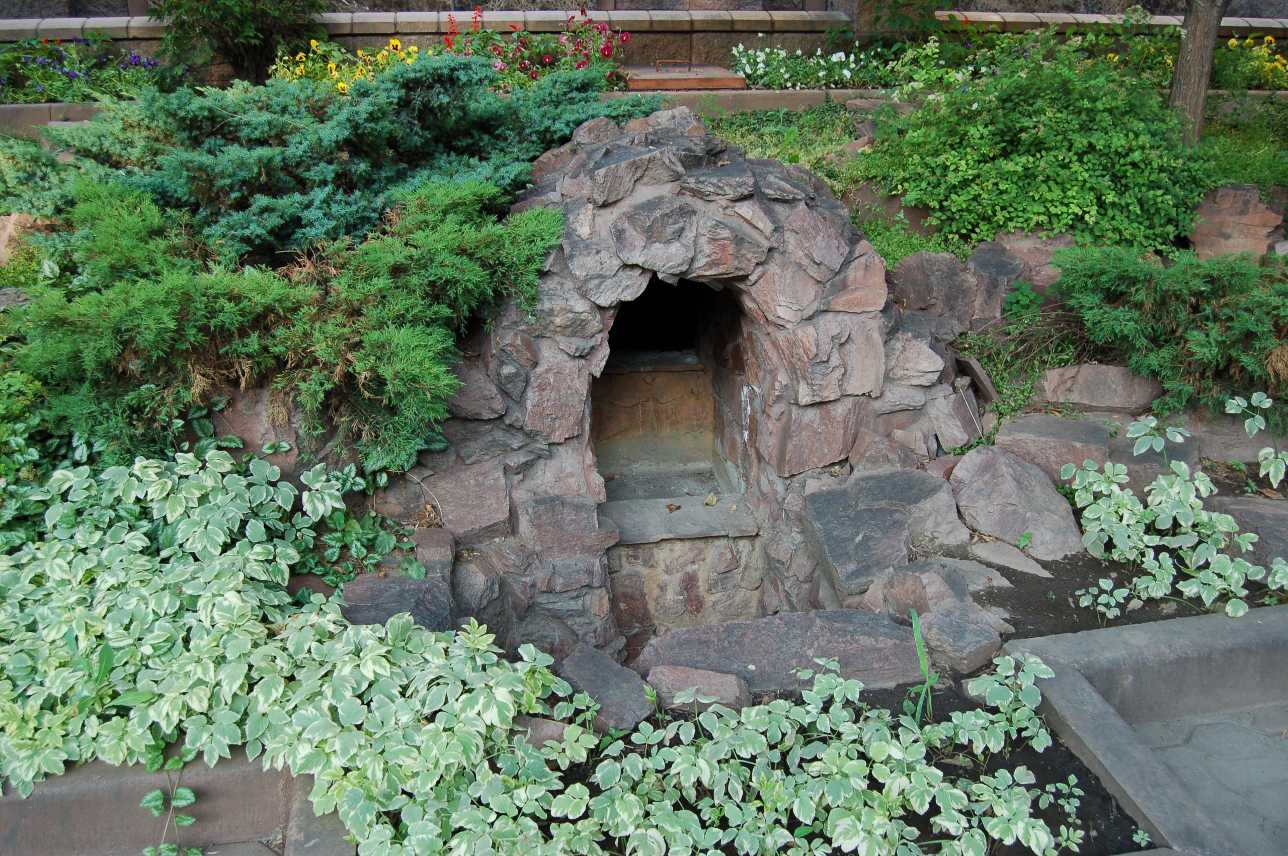 Прогулка по городу Алма́-Ата́ и его окрестностям. Фото и жизнь