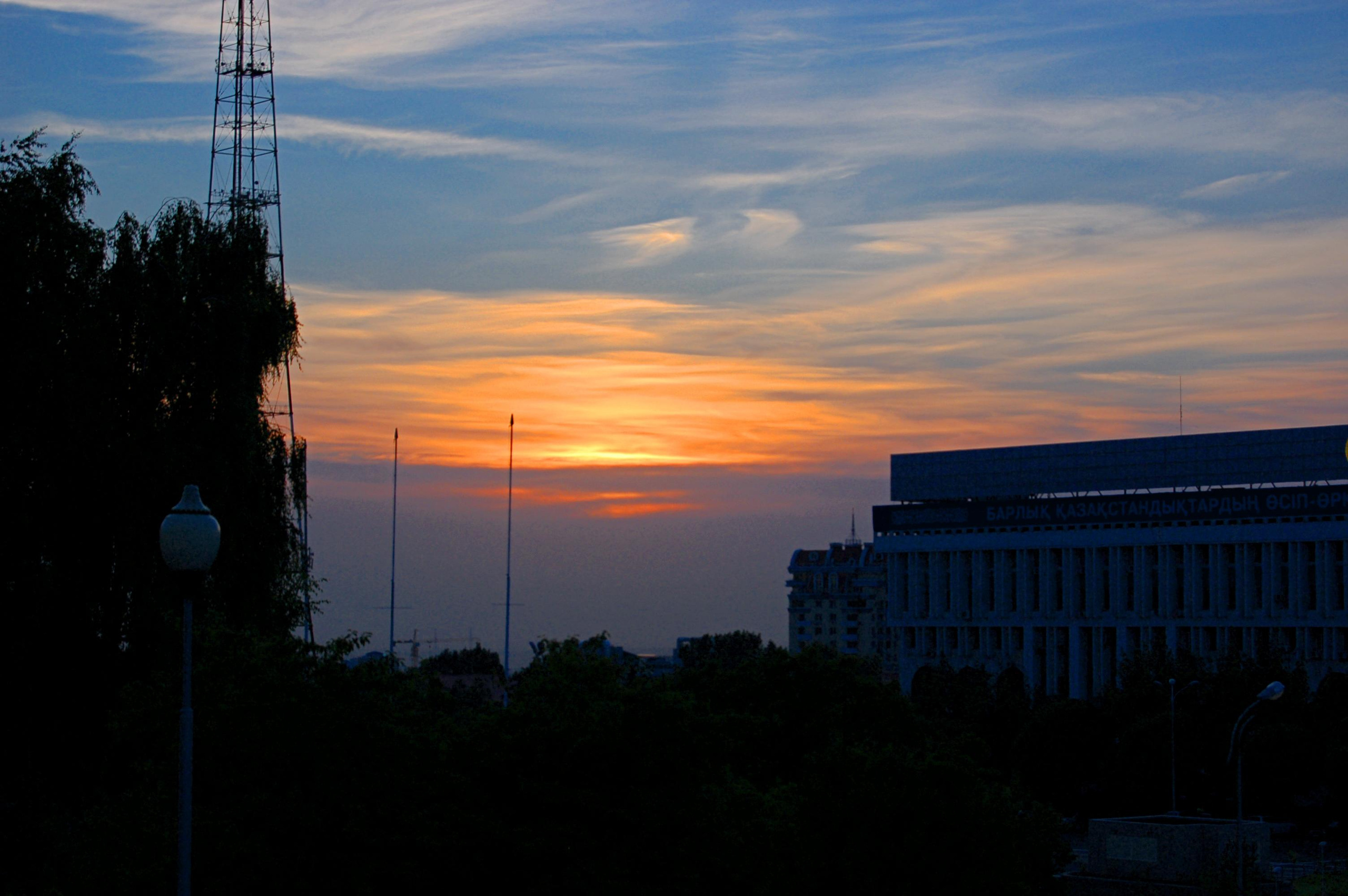 Прогулка по городу Алма́-Ата́ и его окрестностям. Фото и жизнь