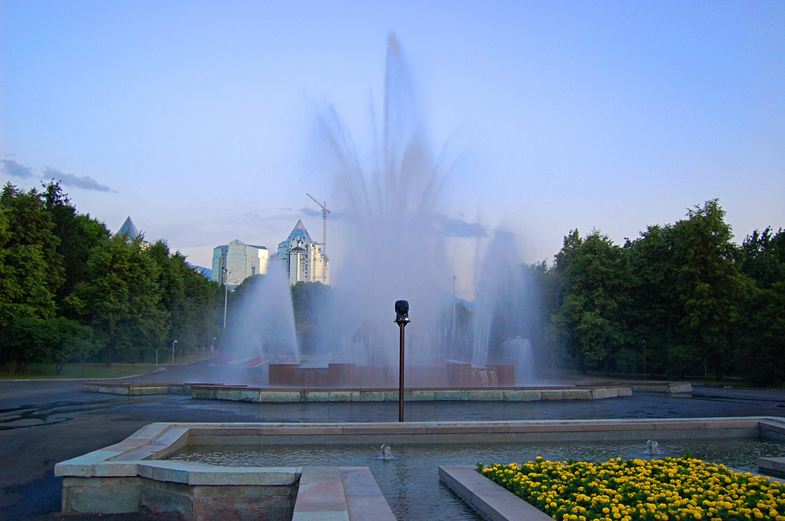 Прогулка по городу Алма́-Ата́ и его окрестностям. Фото и жизнь