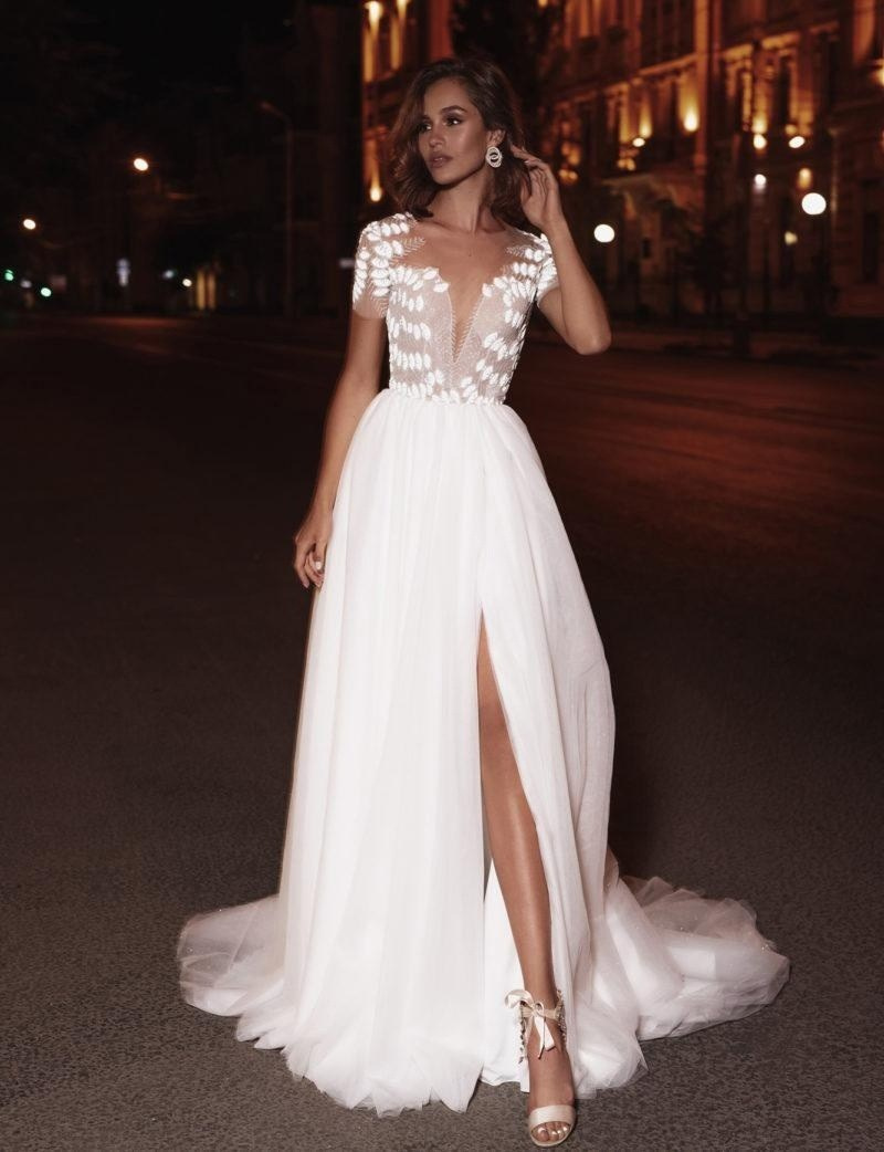 Распродажа. Свадебный салон Саратов — Charmante