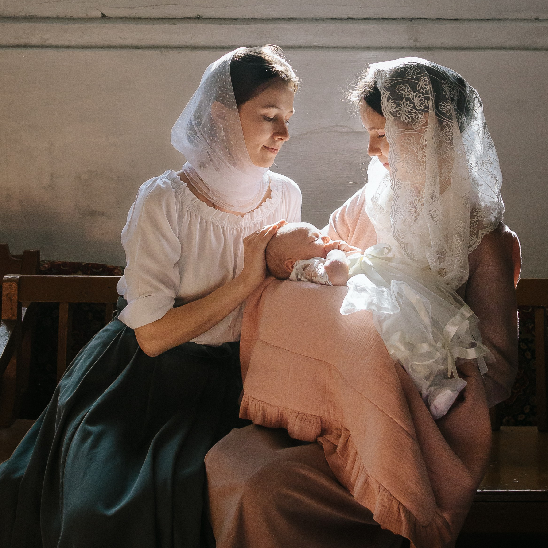 Фотосъемка таинства крещения. Фотограф на венчание, крещение