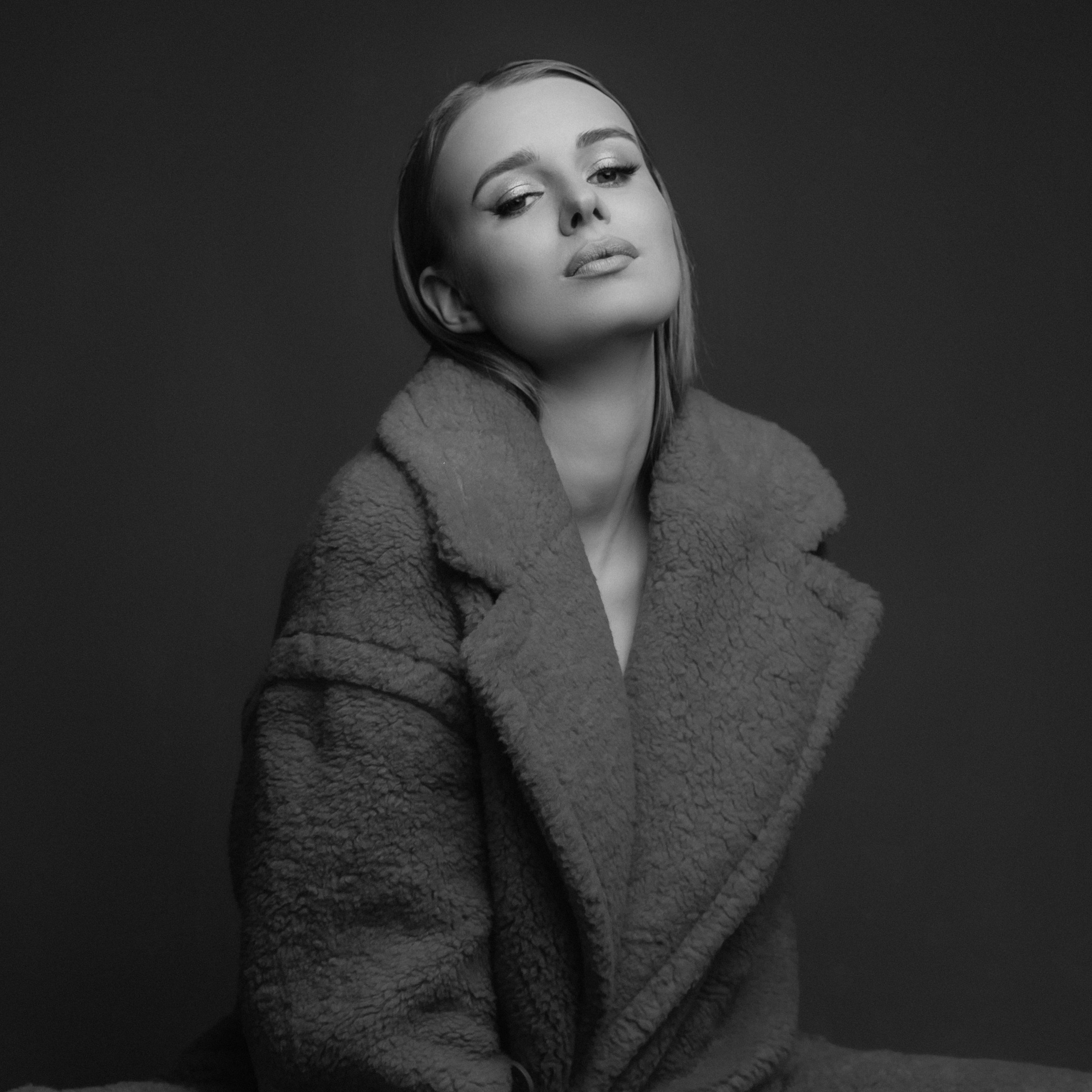 Связаться со мной. Свадебный и портретный фотограф в Москве и Санкт-Петербурге