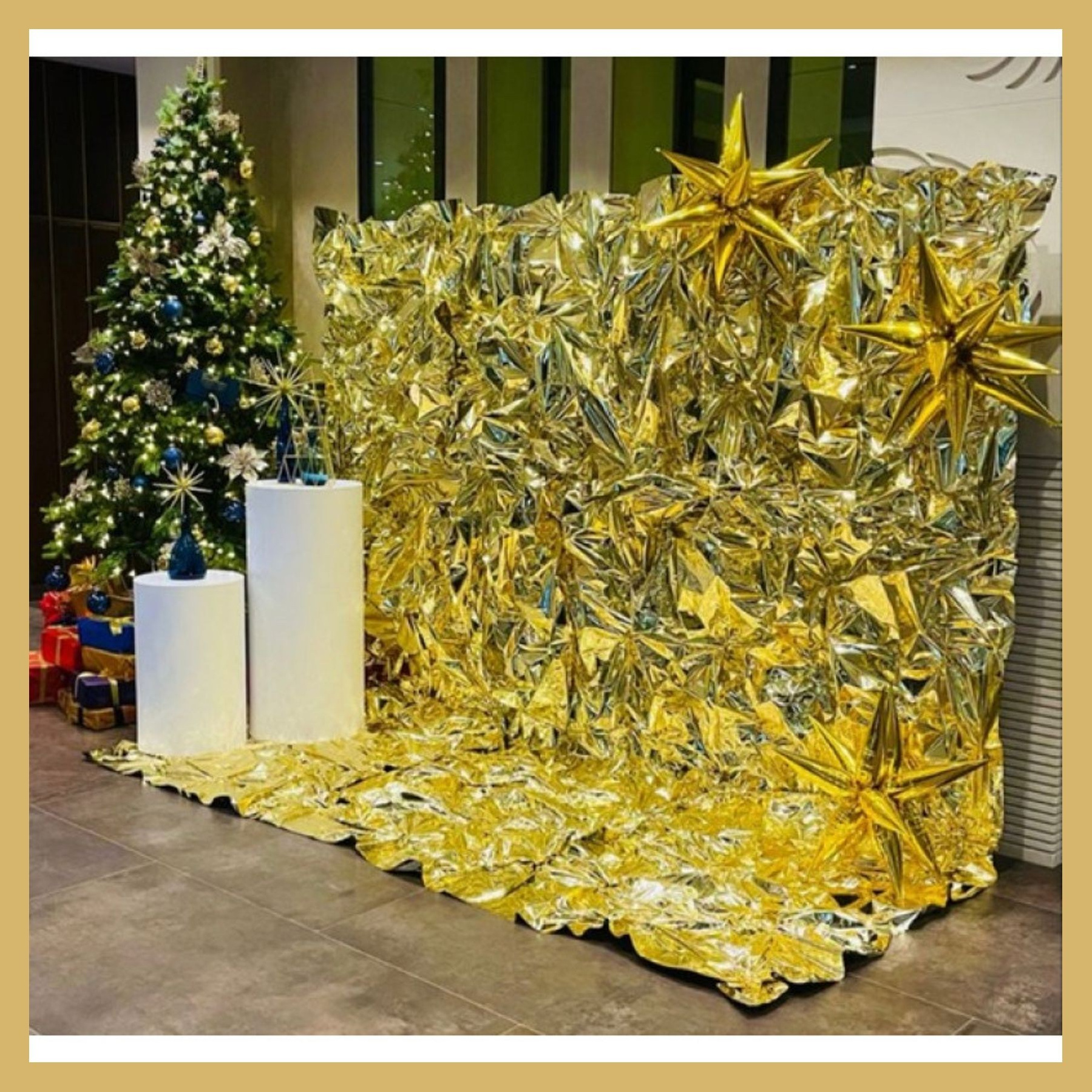 Фотозона из фольги. Студия праздничного декора