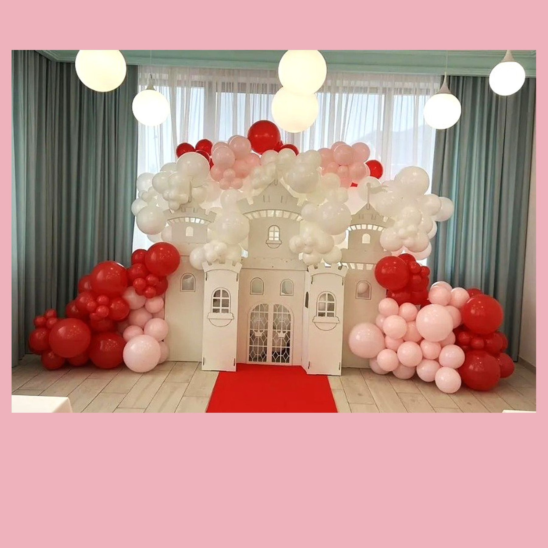 Фотозона с замком. Студия праздничного декора