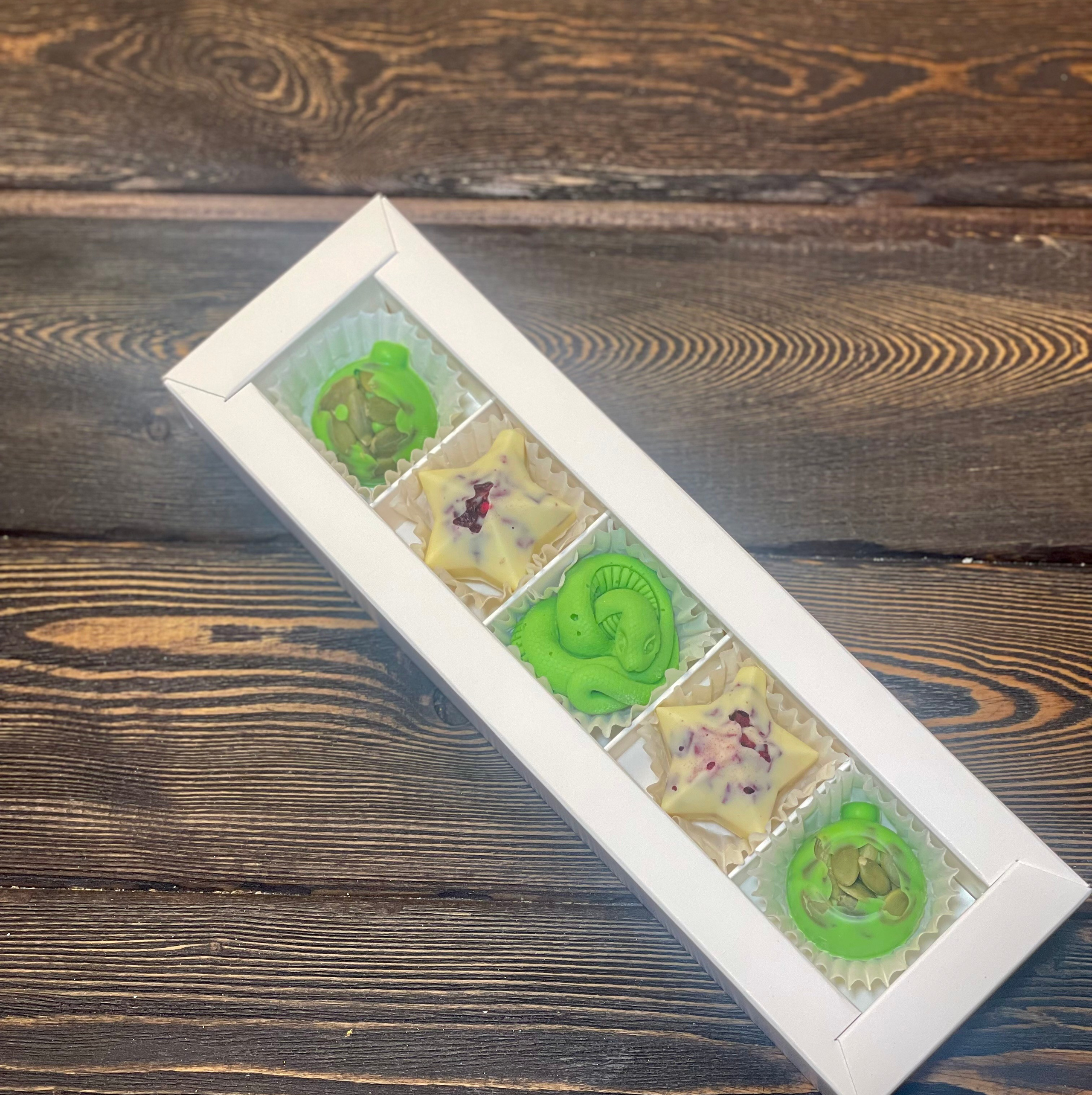 Фантазийный шоколад Сургут. Клубника в шоколаде в Сургуте