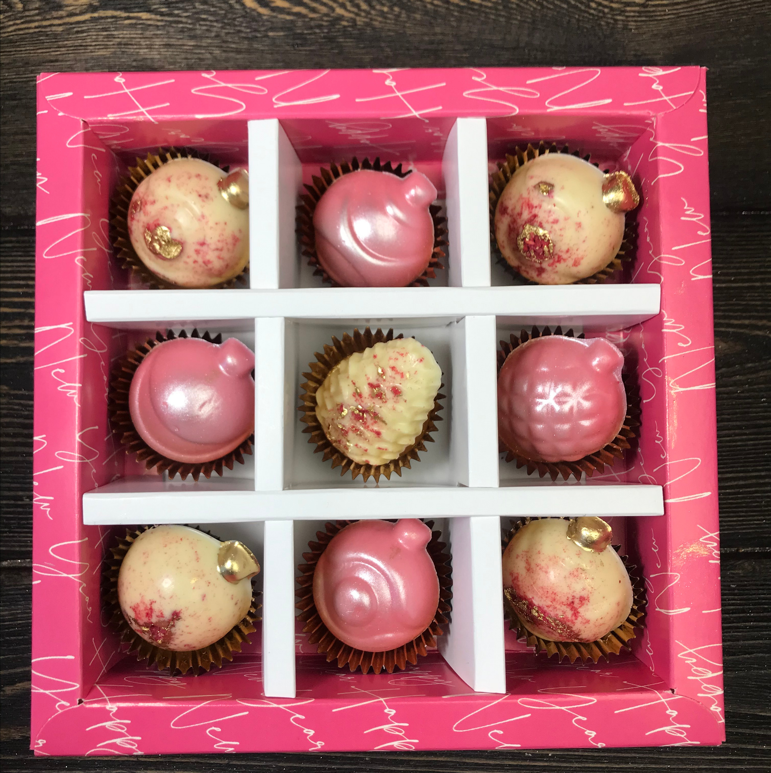 Фантазийный шоколад Сургут. Клубника в шоколаде в Сургуте