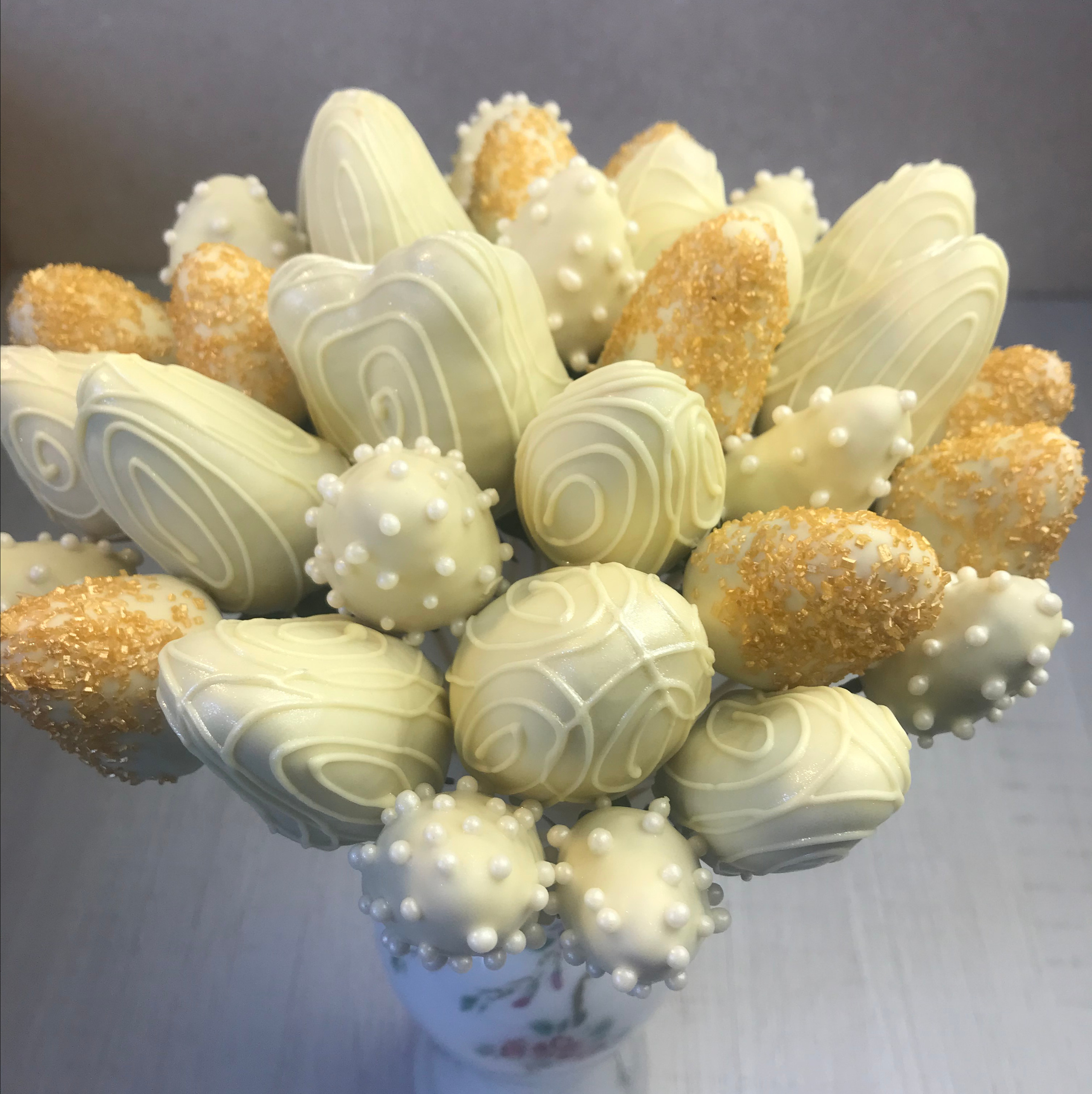 Букеты из клубники в шоколаде Сургут