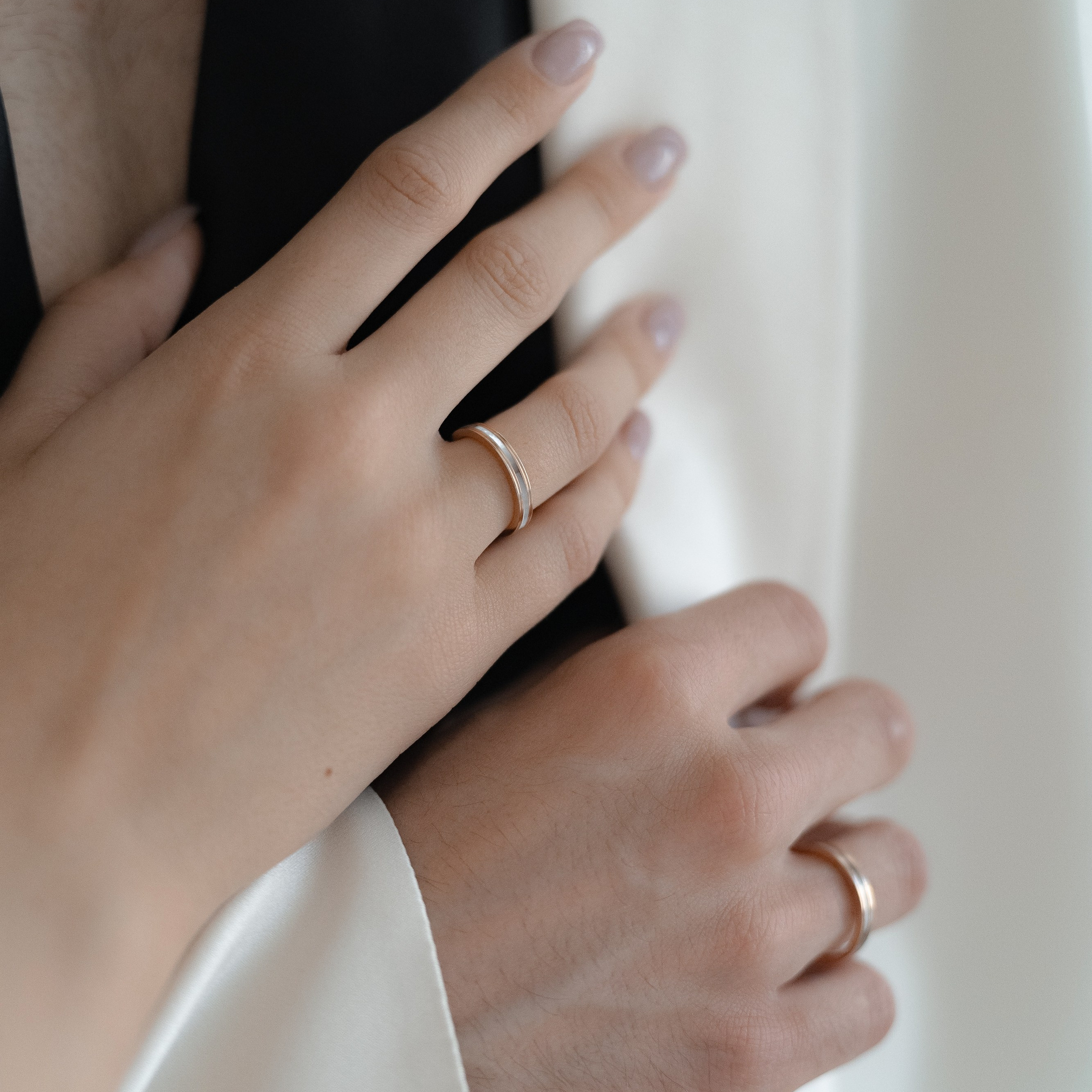 Фотография со свадебными кольцами