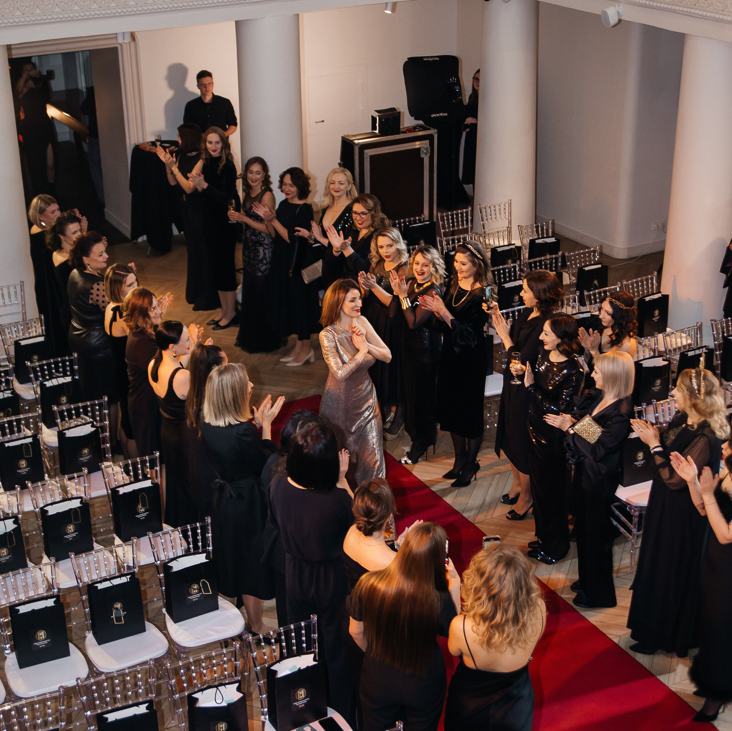 Нетворкинг сообщества «Код публичности» в стиле «Оскар». Фотограф Ольга Кудрявцева. Профессиональная фотосъёмка в Калининграде