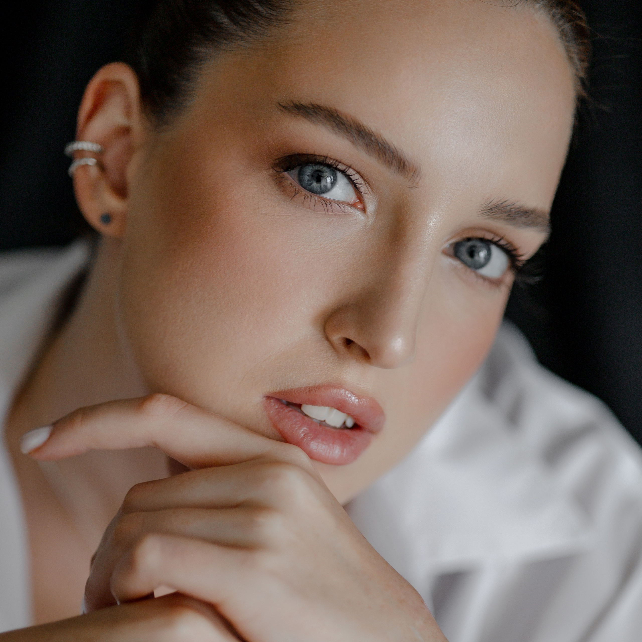 Контакты. Свадебный видеограф в Алматы Ирина