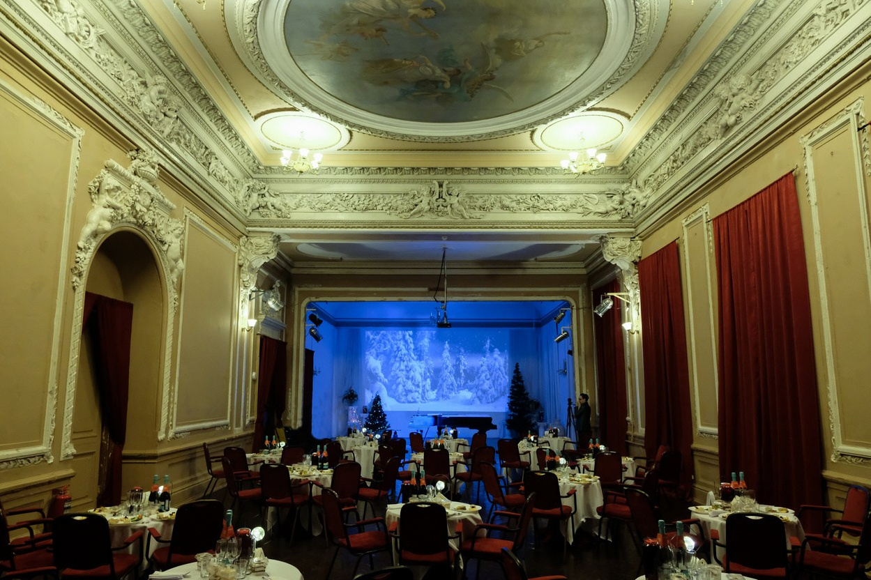 Праздничный ужин-концерт ко Дню Влюблённых в старинном особняке. Дом Шрёдера