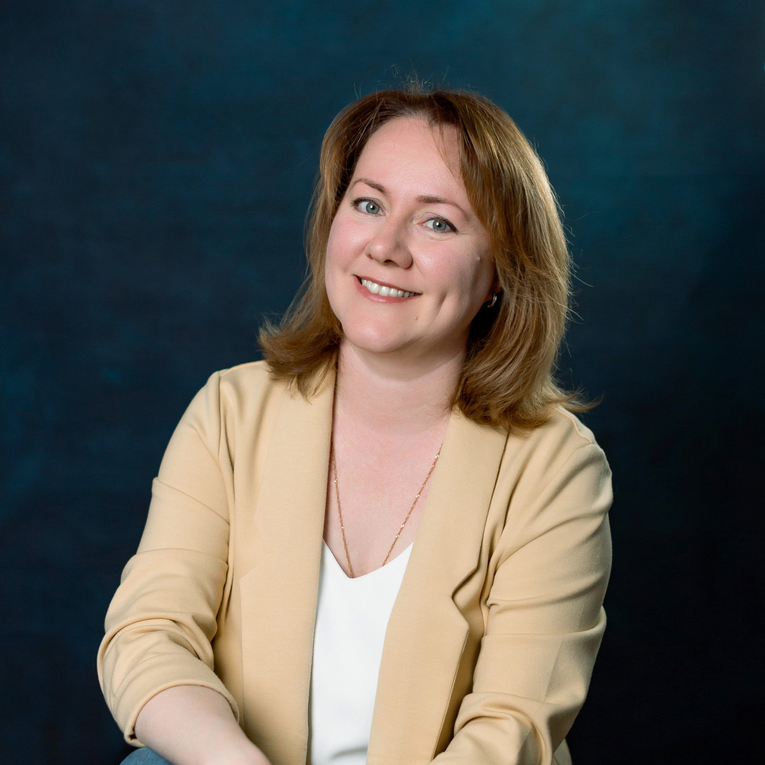 Контакты. Надежда Рыжова, портретная и контент-съемка в Челябинске