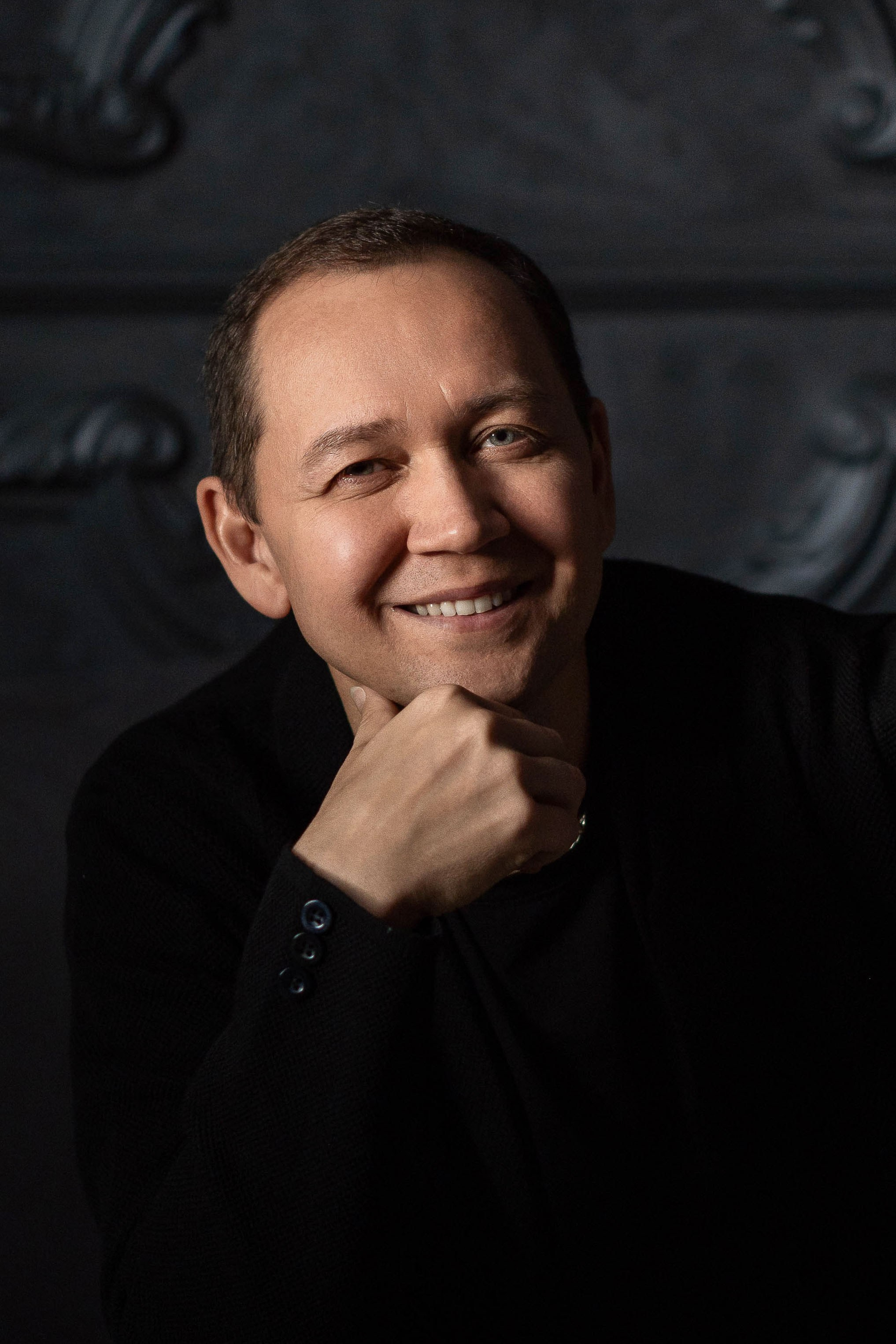 Меня зовут Михайлов Сергей, занимаюсь фото и видео г. Чебоксарах