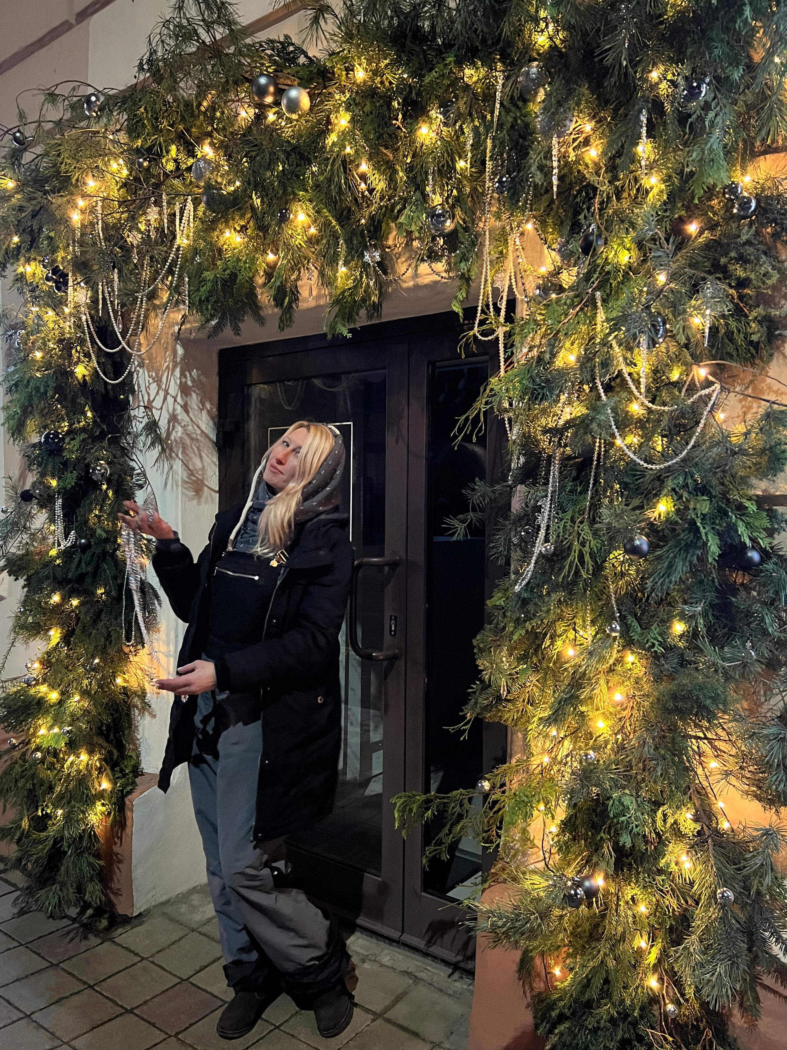 Обо мне. Декоратор в Минске Алёна Шевелёва. Весеннее оформление входных групп. Декор заведений