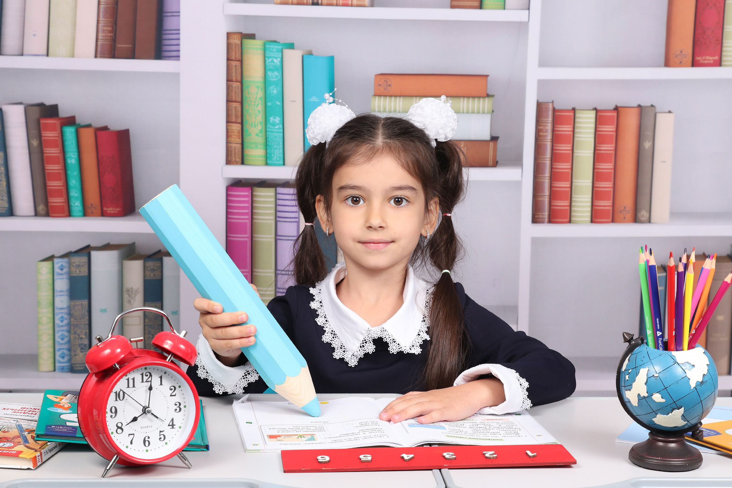 Фотосессия «Я первоклассник». Детский фотограф в Алматы, виньетки, выпускной альбом Алматы