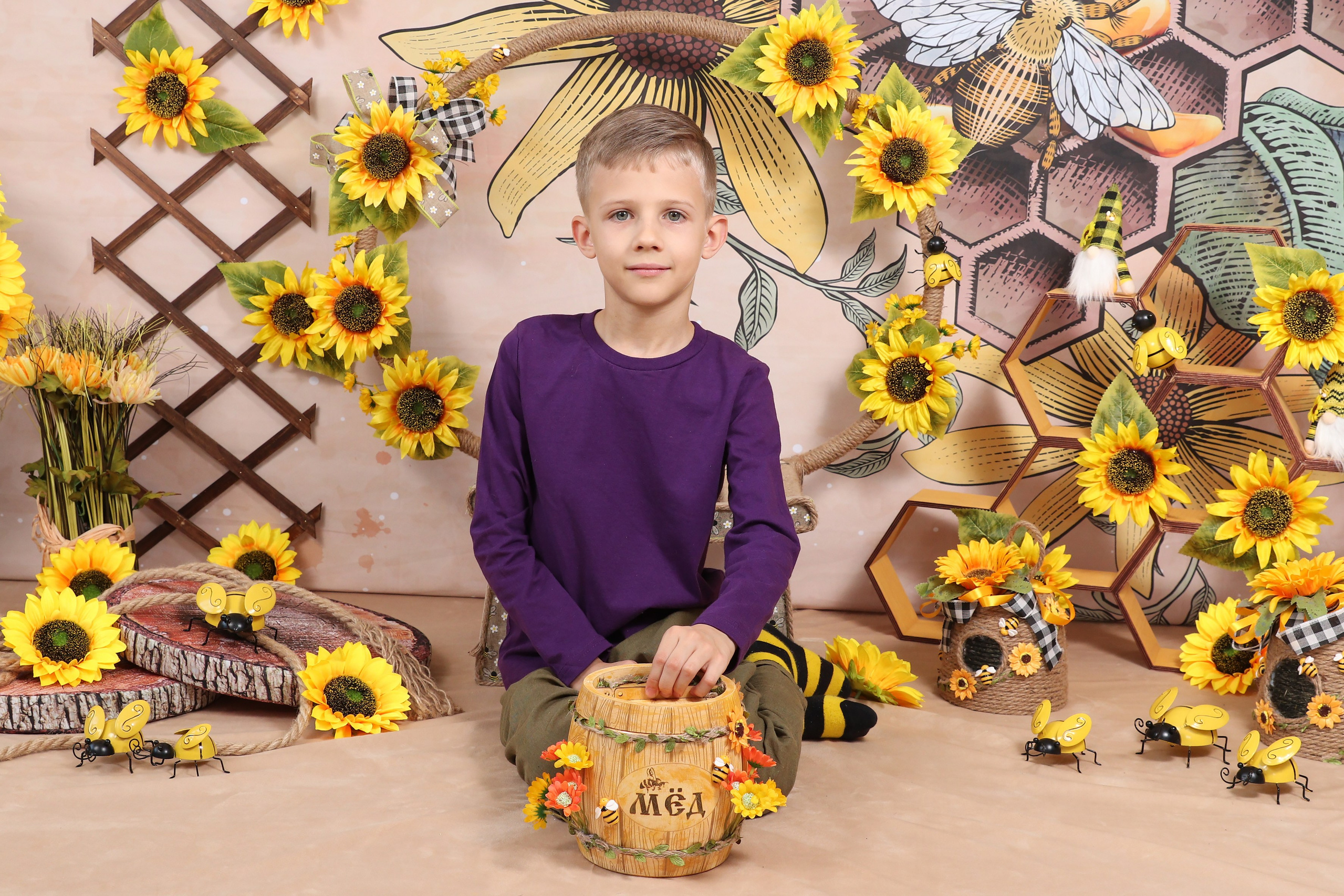 Фотосессия «Пчёлки». Детский фотограф в Алматы, виньетки, выпускной альбом Алматы