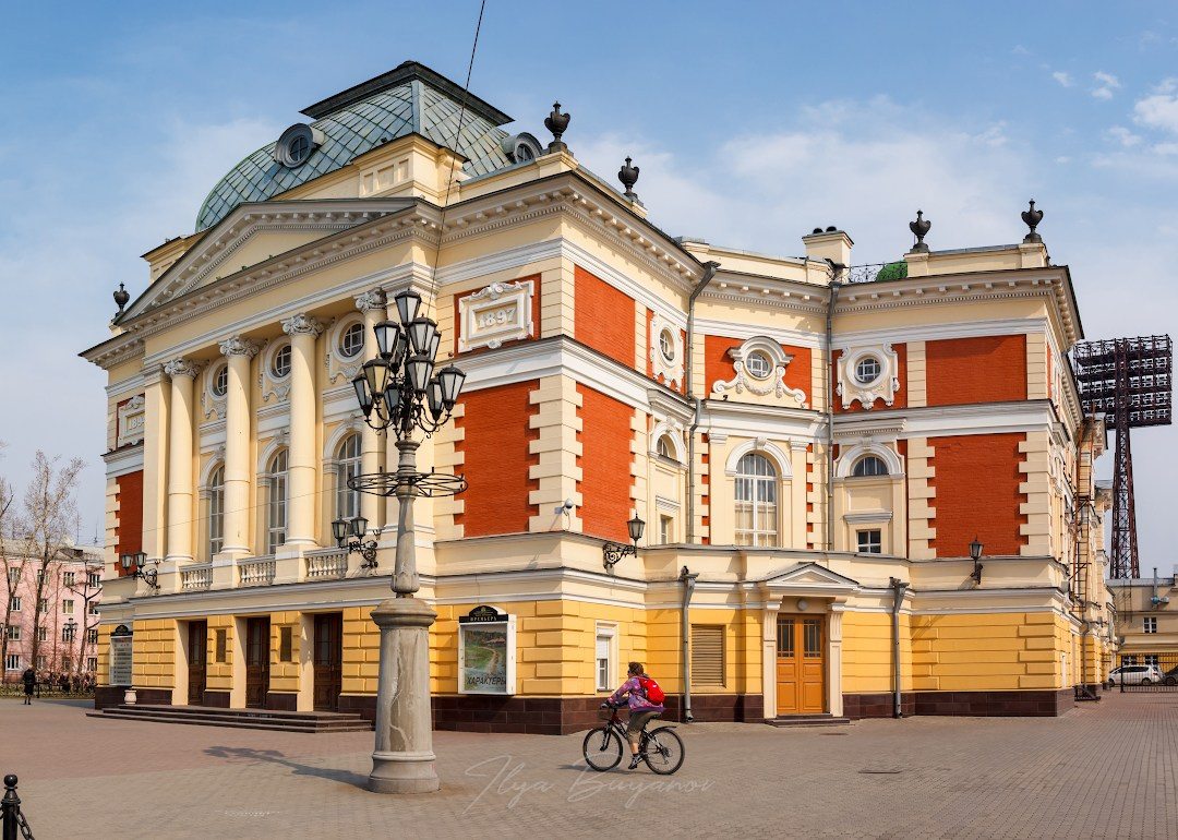 Обзорная экскурсия по Иркутску. Илья Буянов, гид по Байкалу, фотограф — baikalsky.com