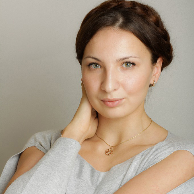 Contacts. Family and content photographer