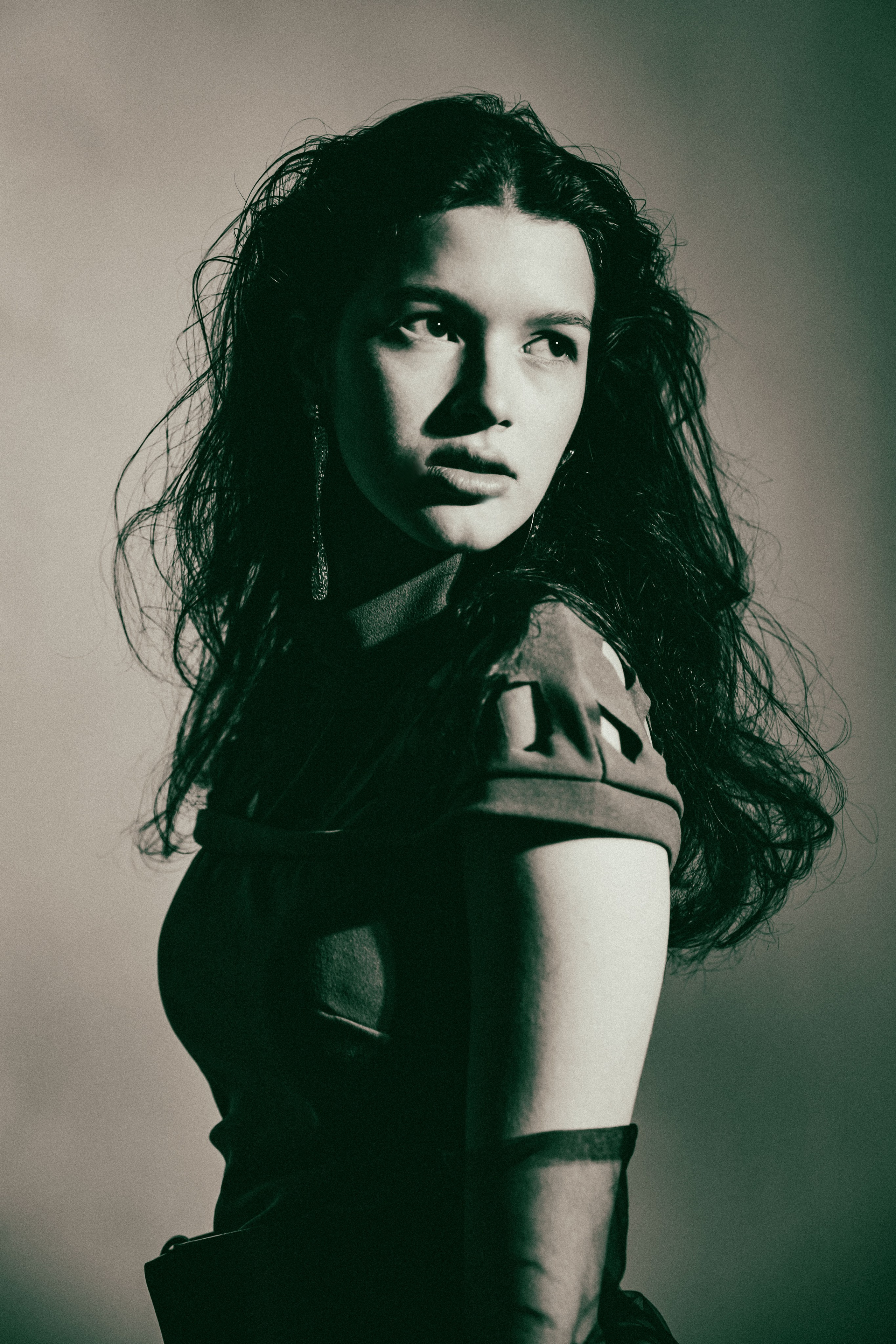 Ксения. Маски Габо и жесткий свет. Фотограф в Санкт-Петербурге Алена Сертакова