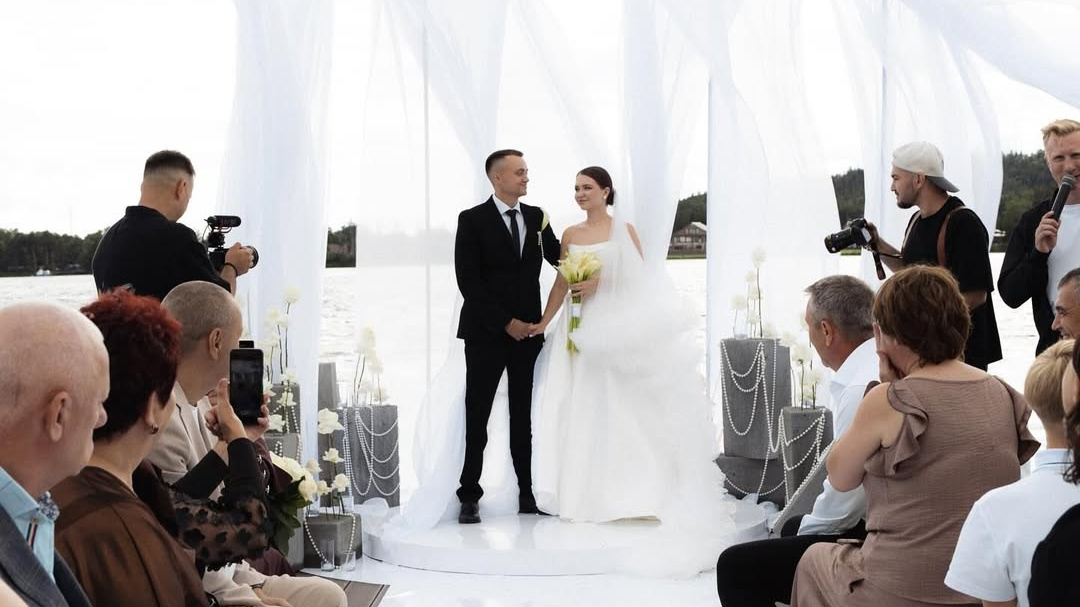 Контакты. Свадебный видеограф в Южно-Сахалинске — Павел Мушканцев