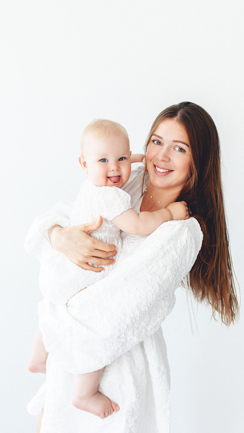 Фотосессия Мамы и малышки в Маленькой белой студии в Самаре. Детский фотограф в Самаре