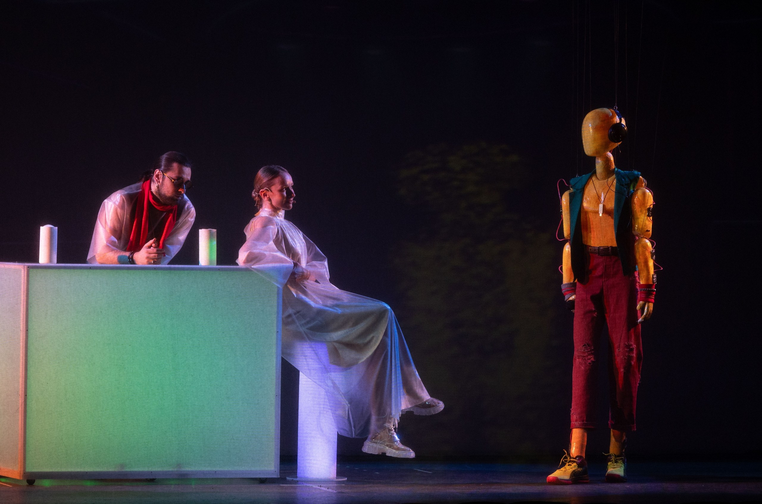 Премьера спектакля «Скачайте наши души» в Пермском театре кукол. Журнал о самом особенном. Пермь и Пермский край