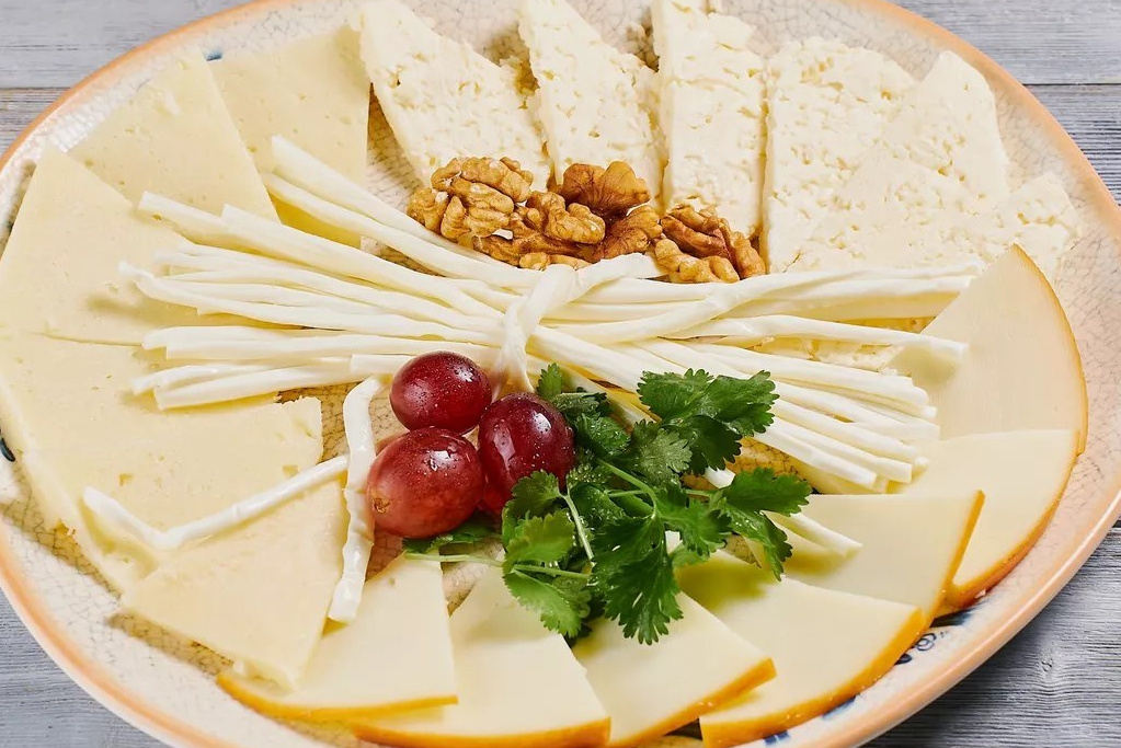 Банкетное меню. Грузинская кухня. Доставка блюд по меню. Доставка комплексных обедов