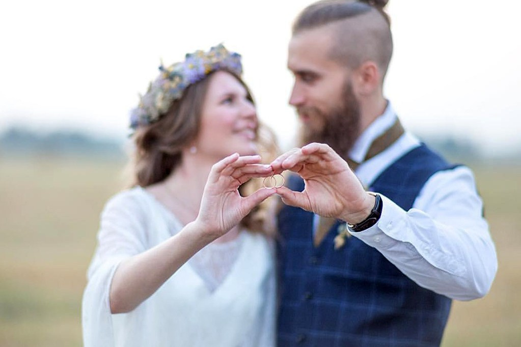 Фотограф на свадьбу в Воронеже с ценами доступными и подарками для всех к любому пакету услуг на свадьбу. Свадебная фотосессия в Воронеже от свадебного фотографа Воронежа