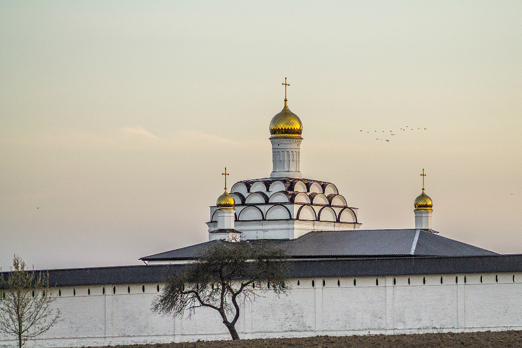 История Свенского монастыря. Фотоцентр Перспектива: выпускные альбомы, фотошкола, курсы фотографии