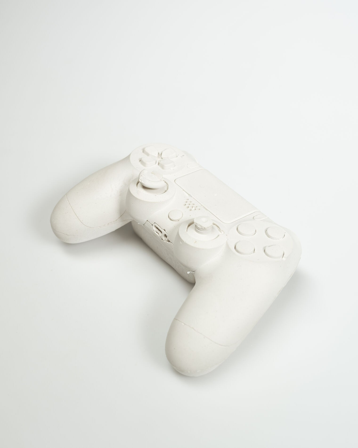 Аллигаторы. Elena Anosova is an award-winning visual artist