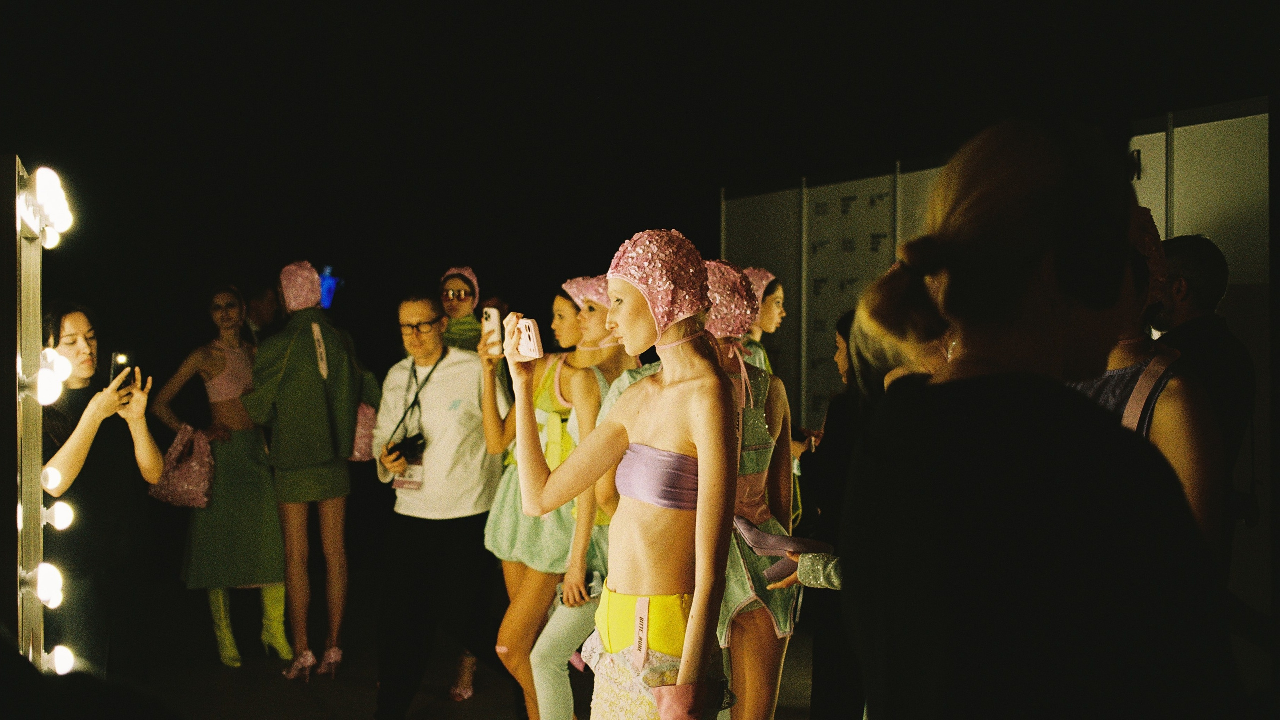 Московская неделя моды. Плёночный фотограф Москва, Саша Звук