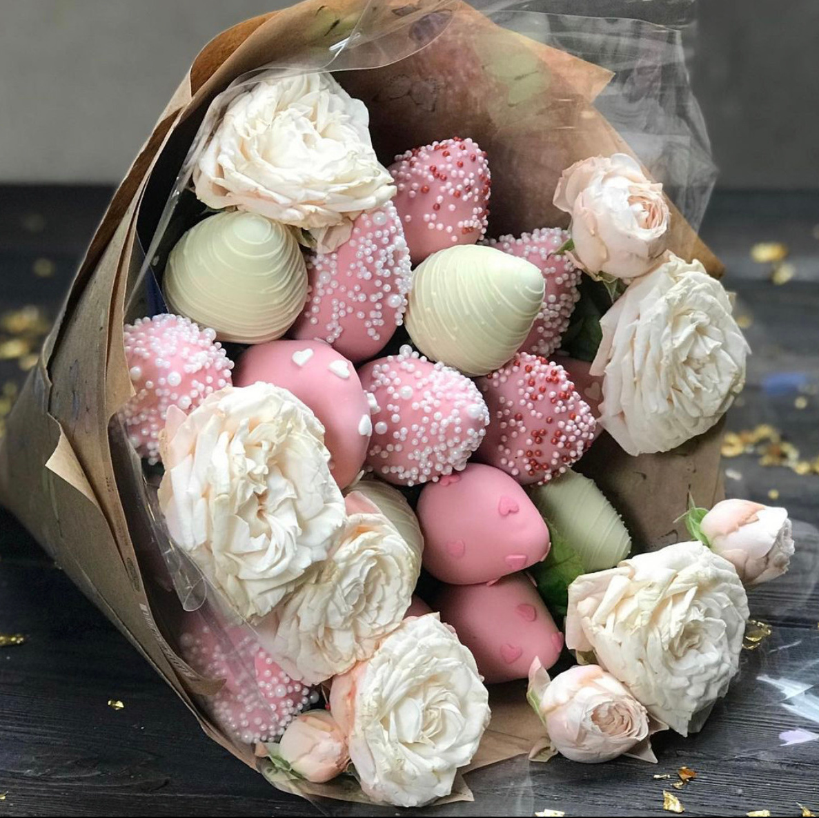 Сургут букет из конфет клубника в шоколаде