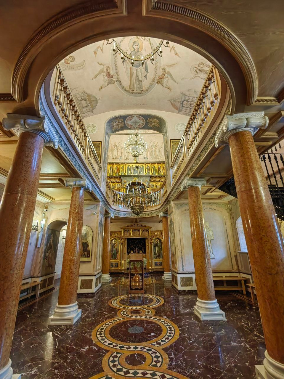 Храм Антипы Пергамского в Москве. Фотограф и искусствовед в Туле и Санкт-Петербурге Нелли Некрасова