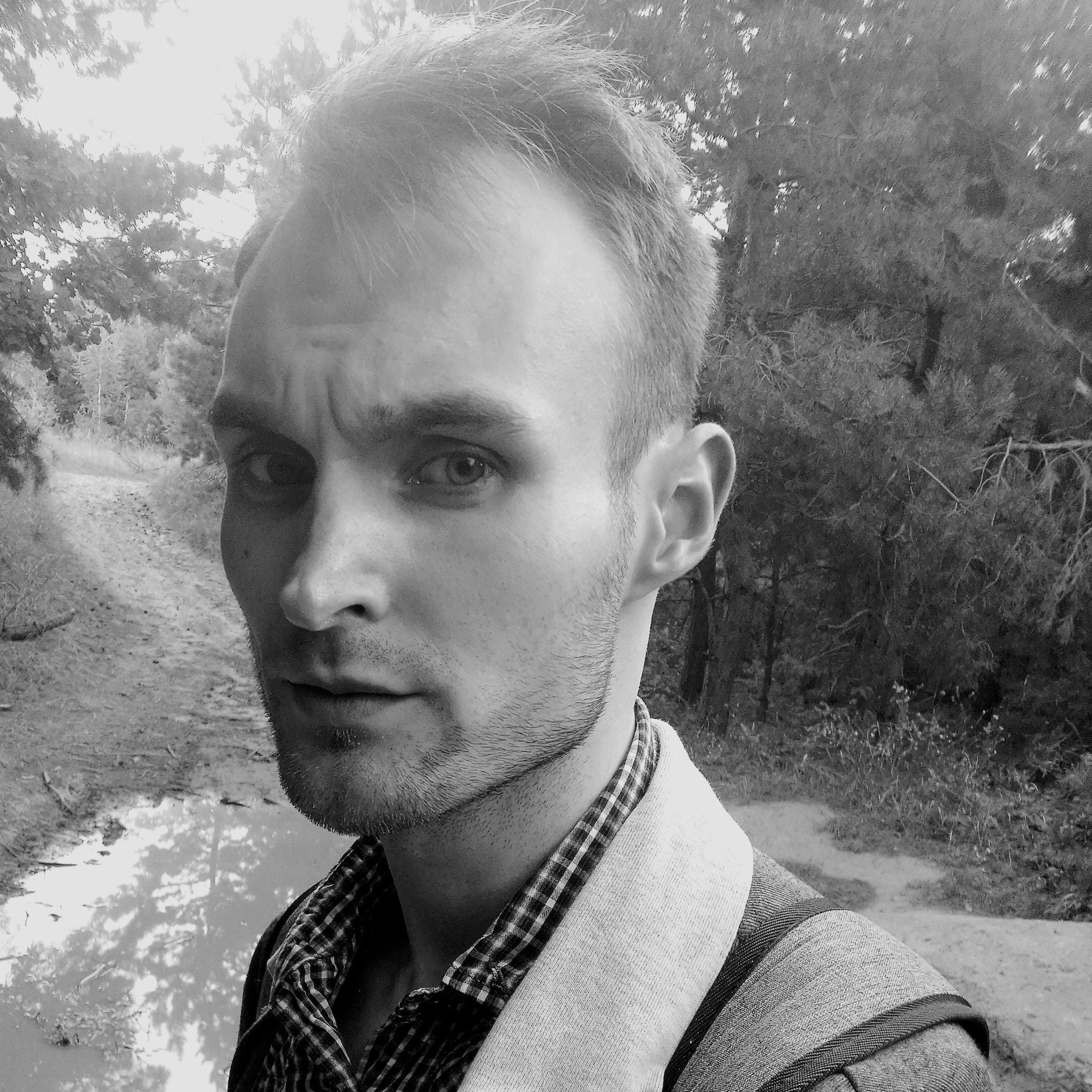 Контакты. Фотограф Таинства Крещения в Саратове Ильченко Артем