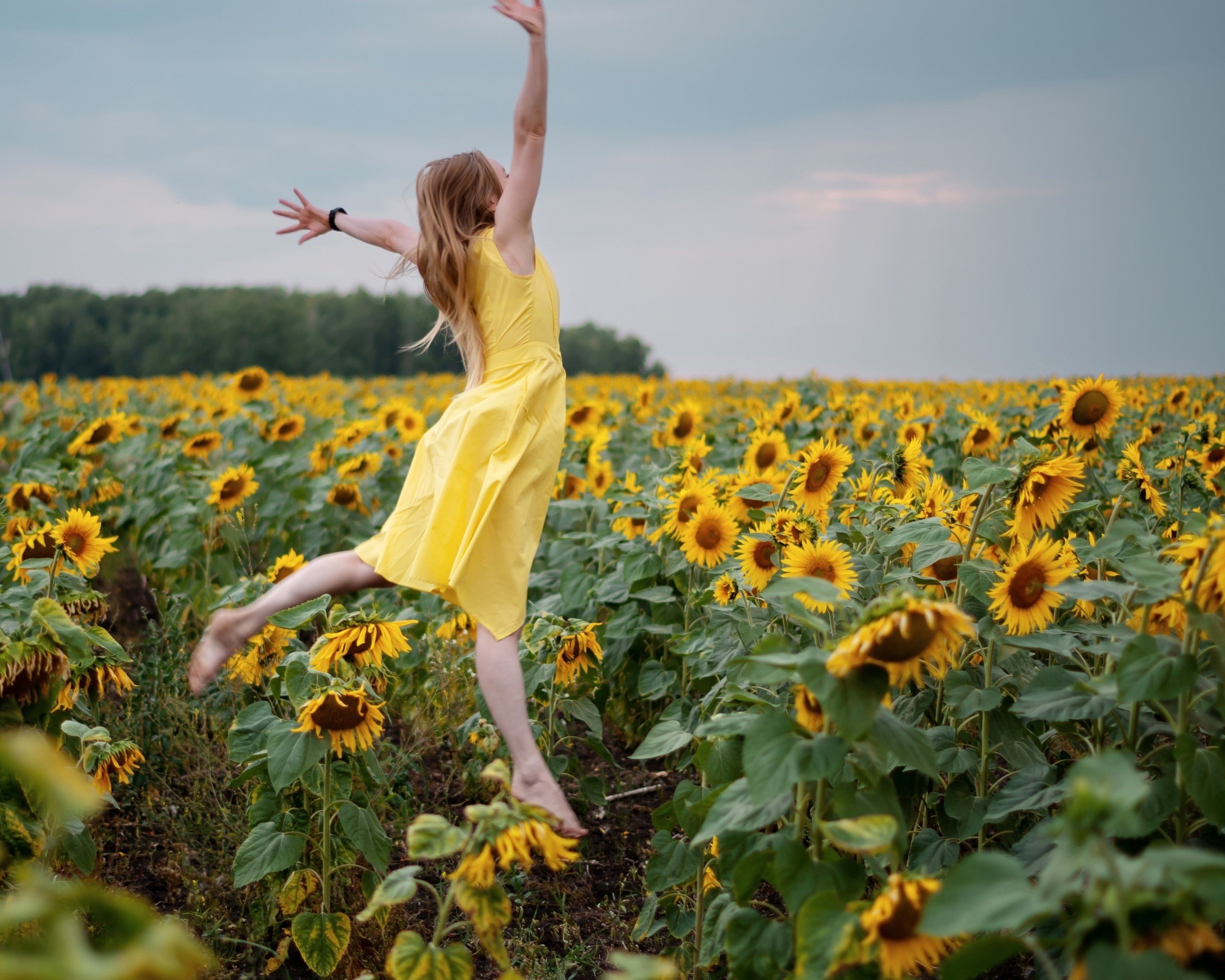 Модель Марина Доглядная. Фотограф Марина Доглядная Челябинск фотосессии с лошадьми, мотоциклами