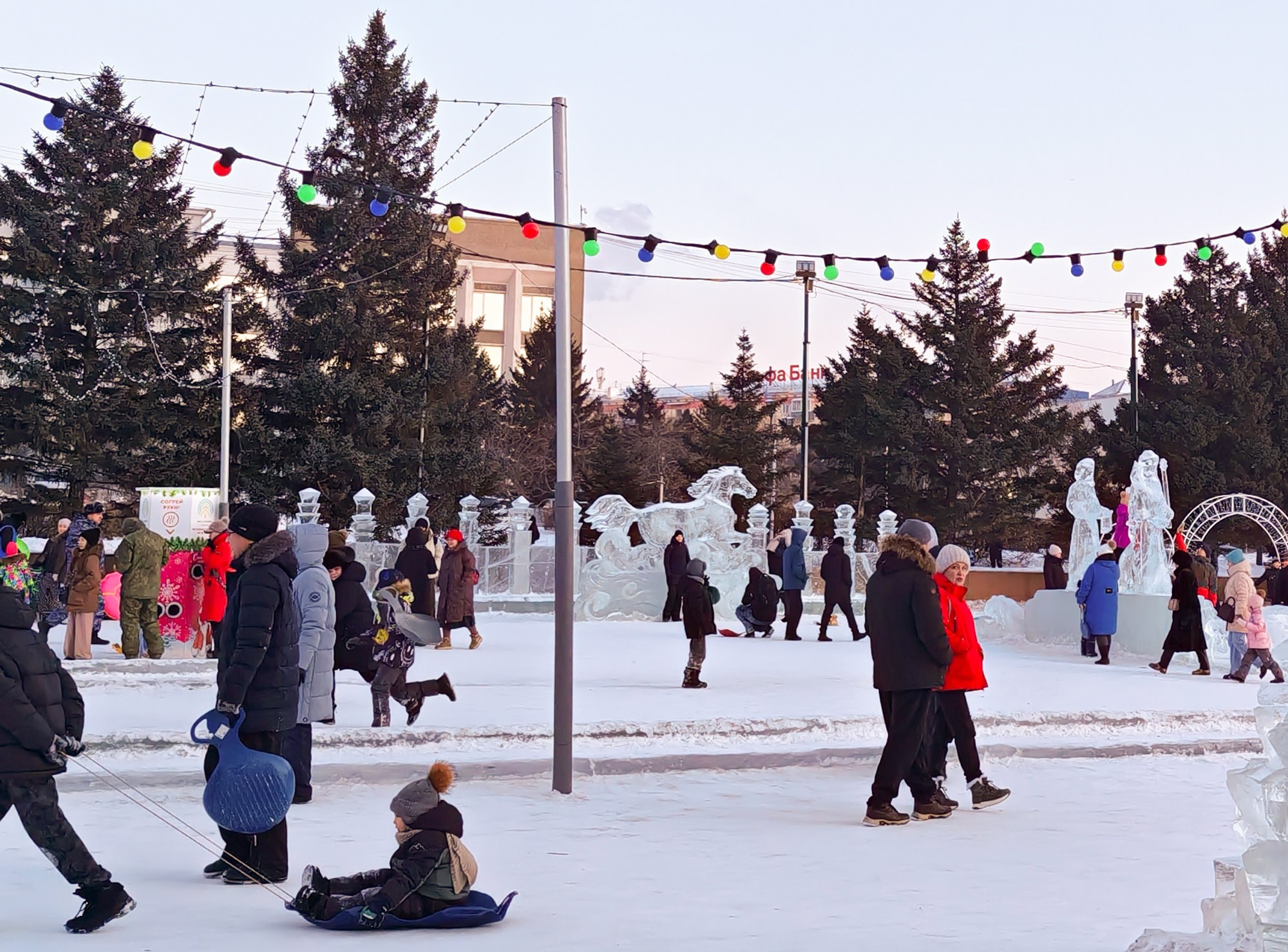 Ледовый городок. Polyakovlivashuk.ru