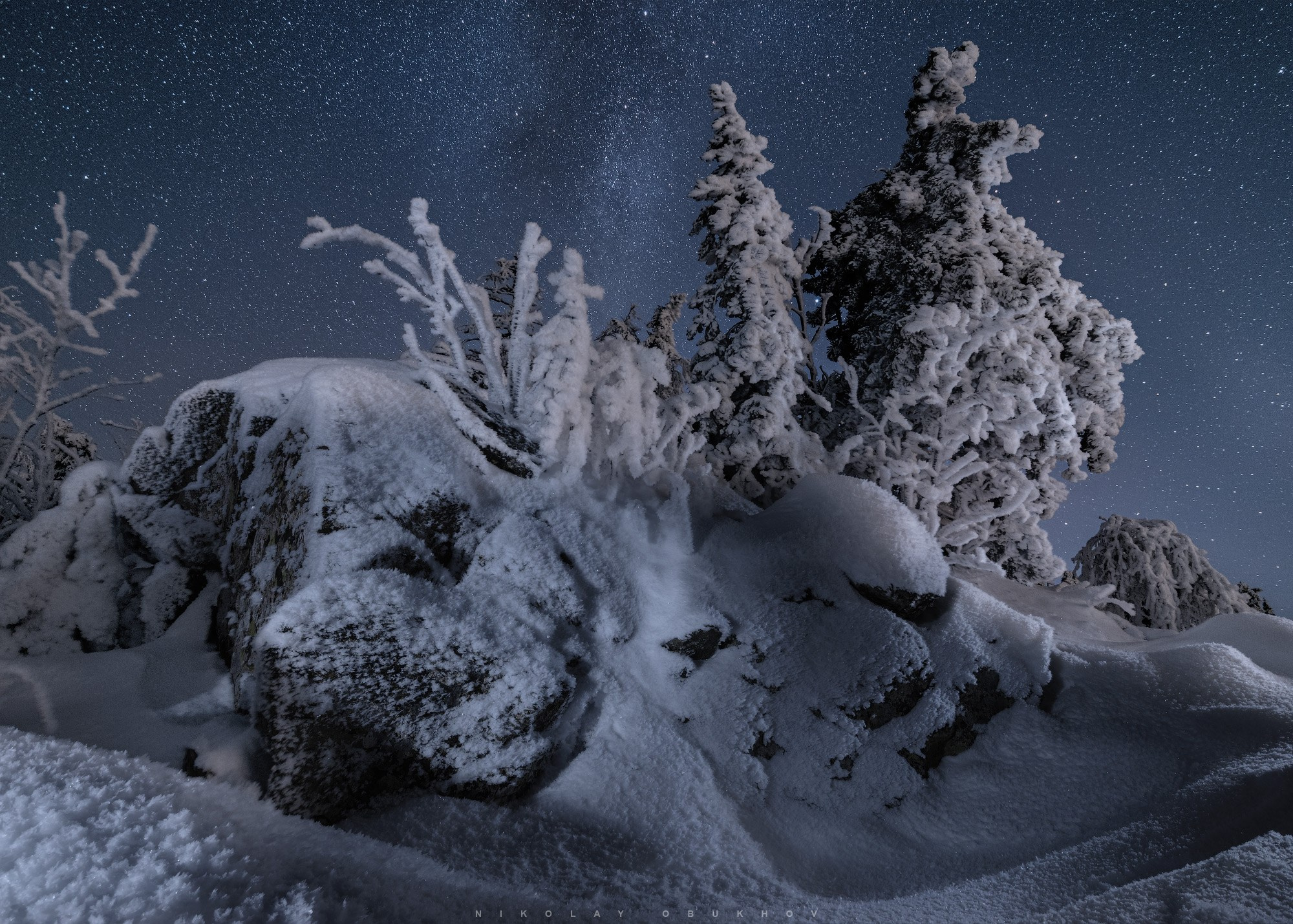Пример съемки зимнего пейзажа со звездами. Автор: Николай Обухов.