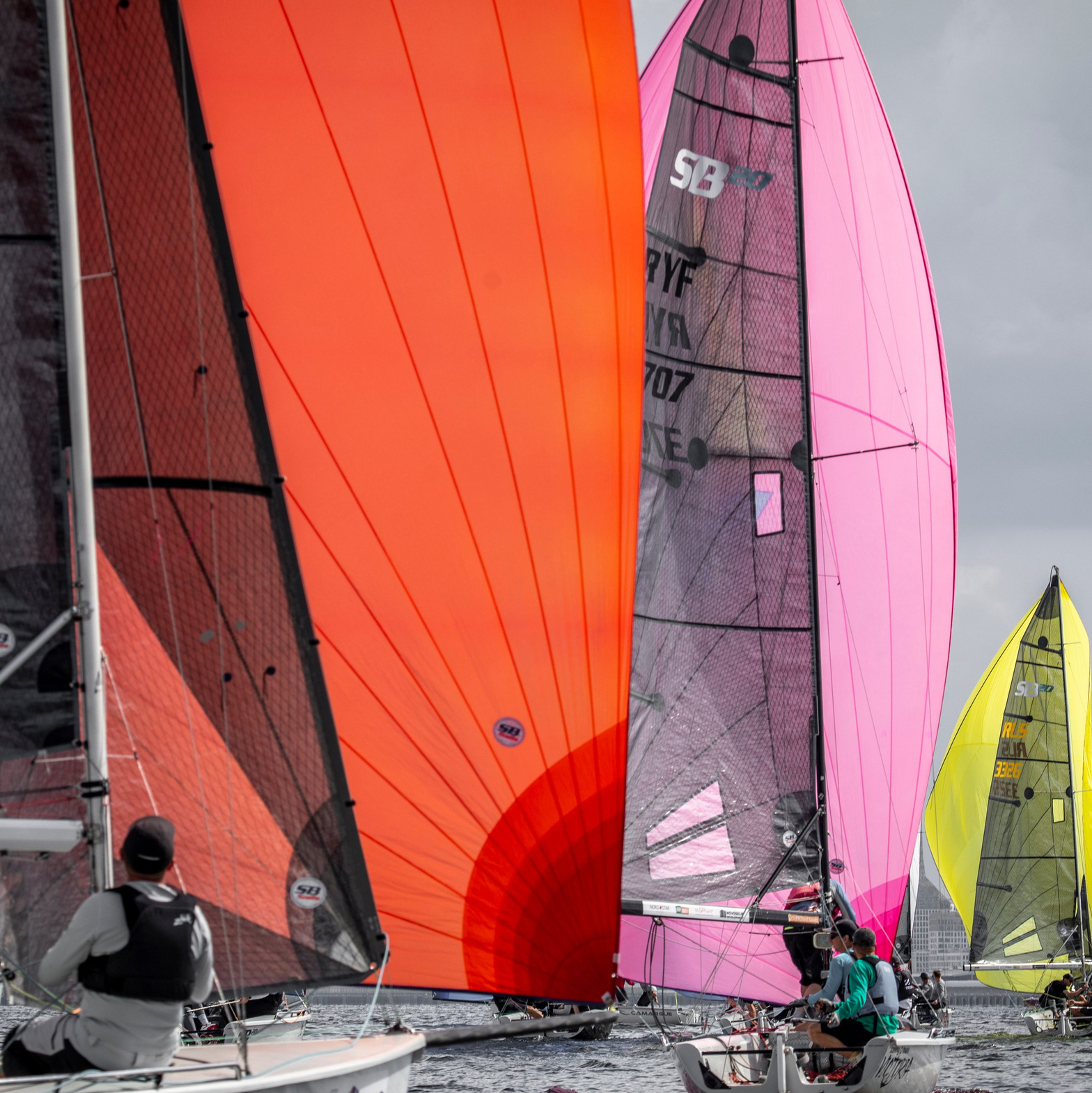 Услуги. Парусный фотограф из дождливого Петербурга