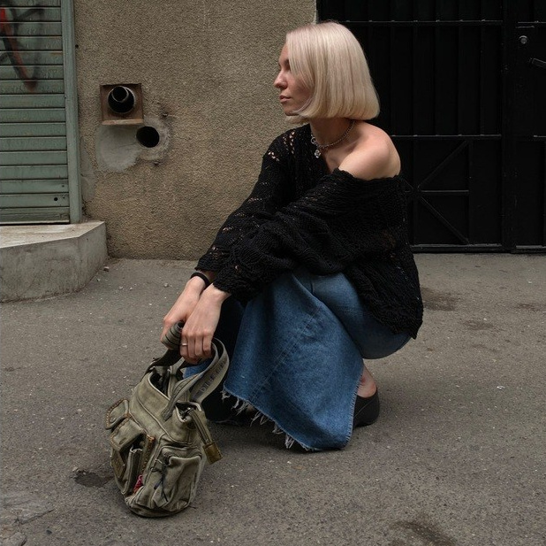 Contacts. Photographer Anastasiia Kishinka