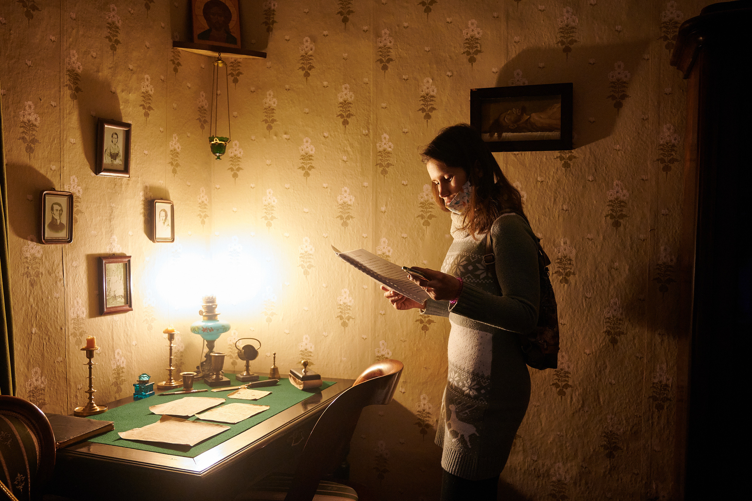 Nikkor Z 24-70 f/4 S как объектив для путешествий. Флористическая, интерьерная и портретная съемка в Москве и Европе