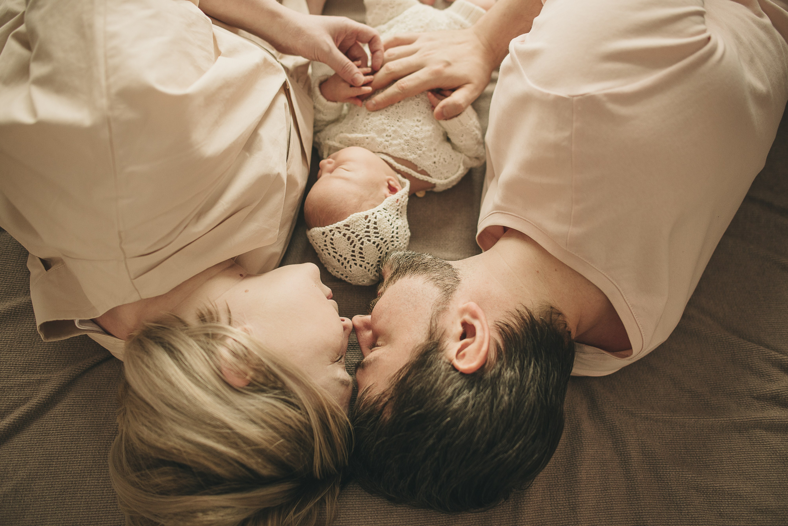 Гайд для родителей — фото с малышом. Фотограф в Москве новорожденные свадьбы семьи Дарья Ларионова