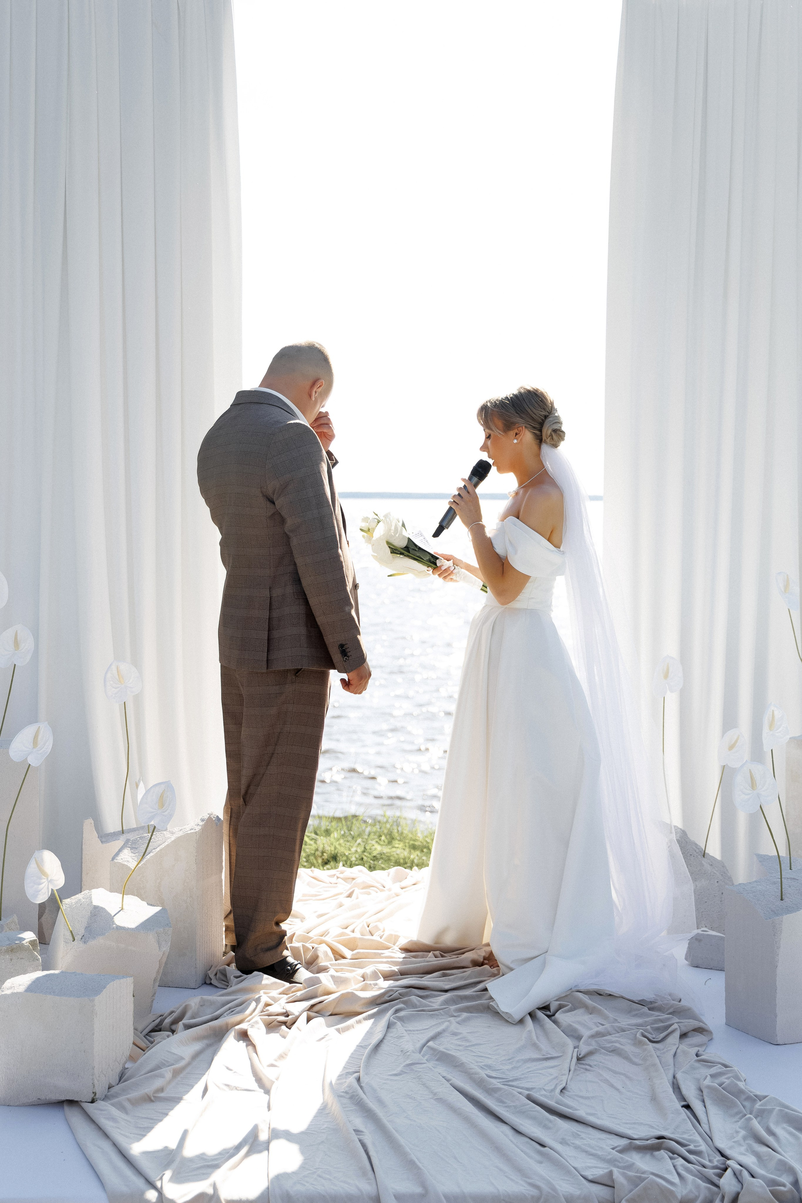 Контакты. Свадебный и семейный фотограф В Череповце Дмитрий Паутов