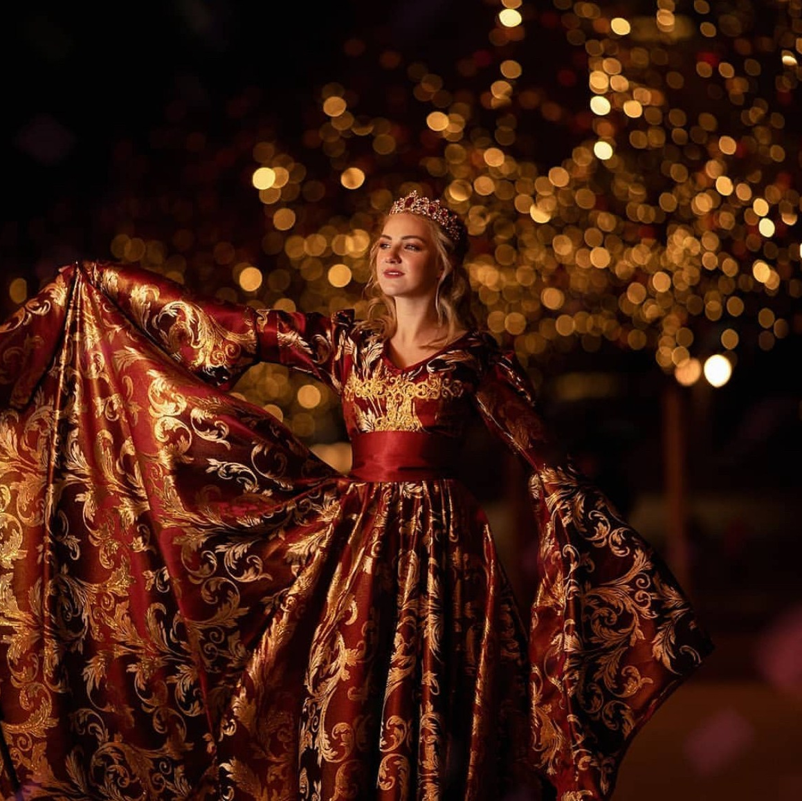 Новогодняя фотосессия у ГУМа на Красной площади: стильные снимки вашей семьи в центре Москвы. Фотосессии с лошадьми в Москве от фотографа Кутейниковой Светланы